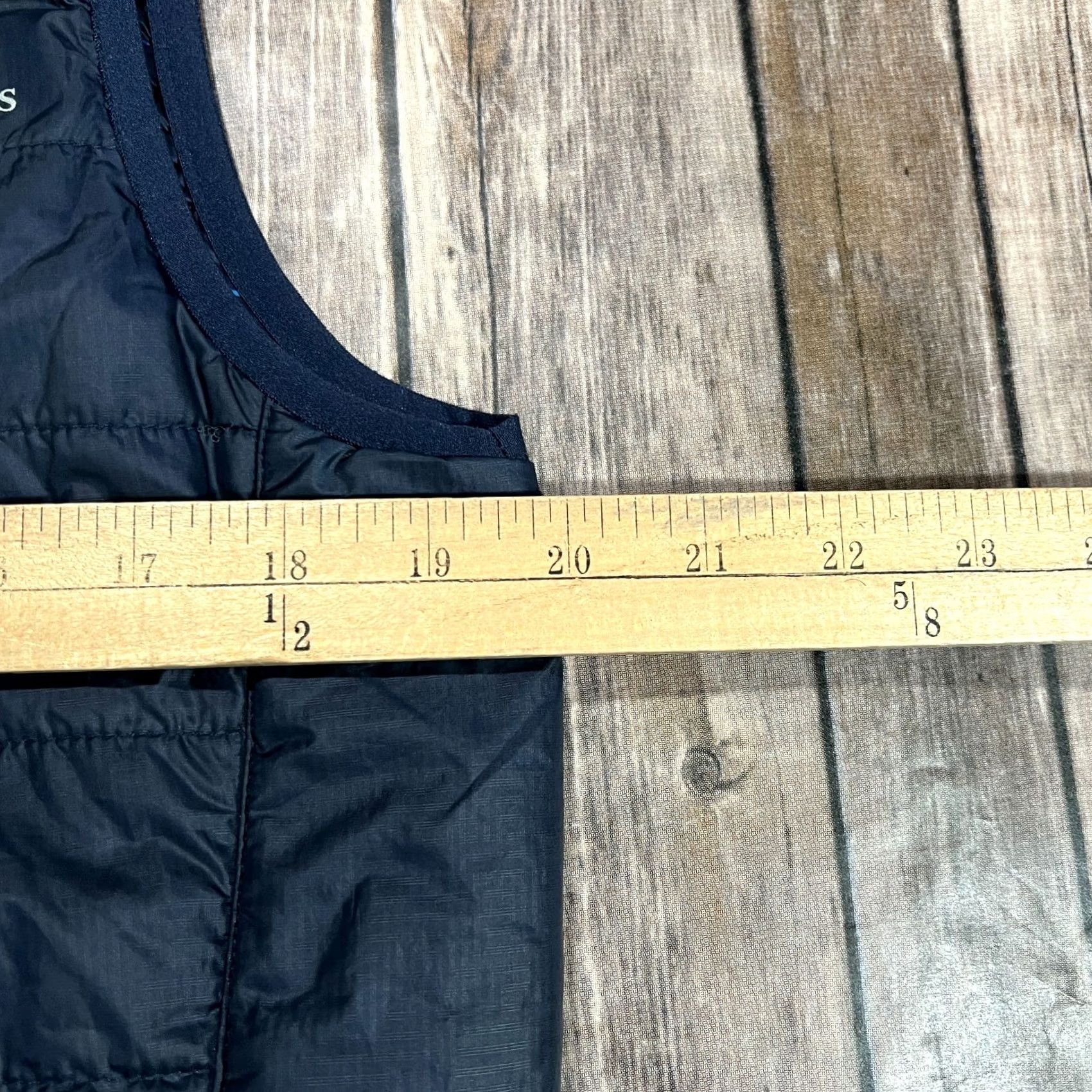 Vineyard Vines Vineyard Vines Puffer Vest Full Zip XS Mens Blue Jacket READ Small Hole Back Read Size US XS / EU 42 / 0 - 6 Thumbnail