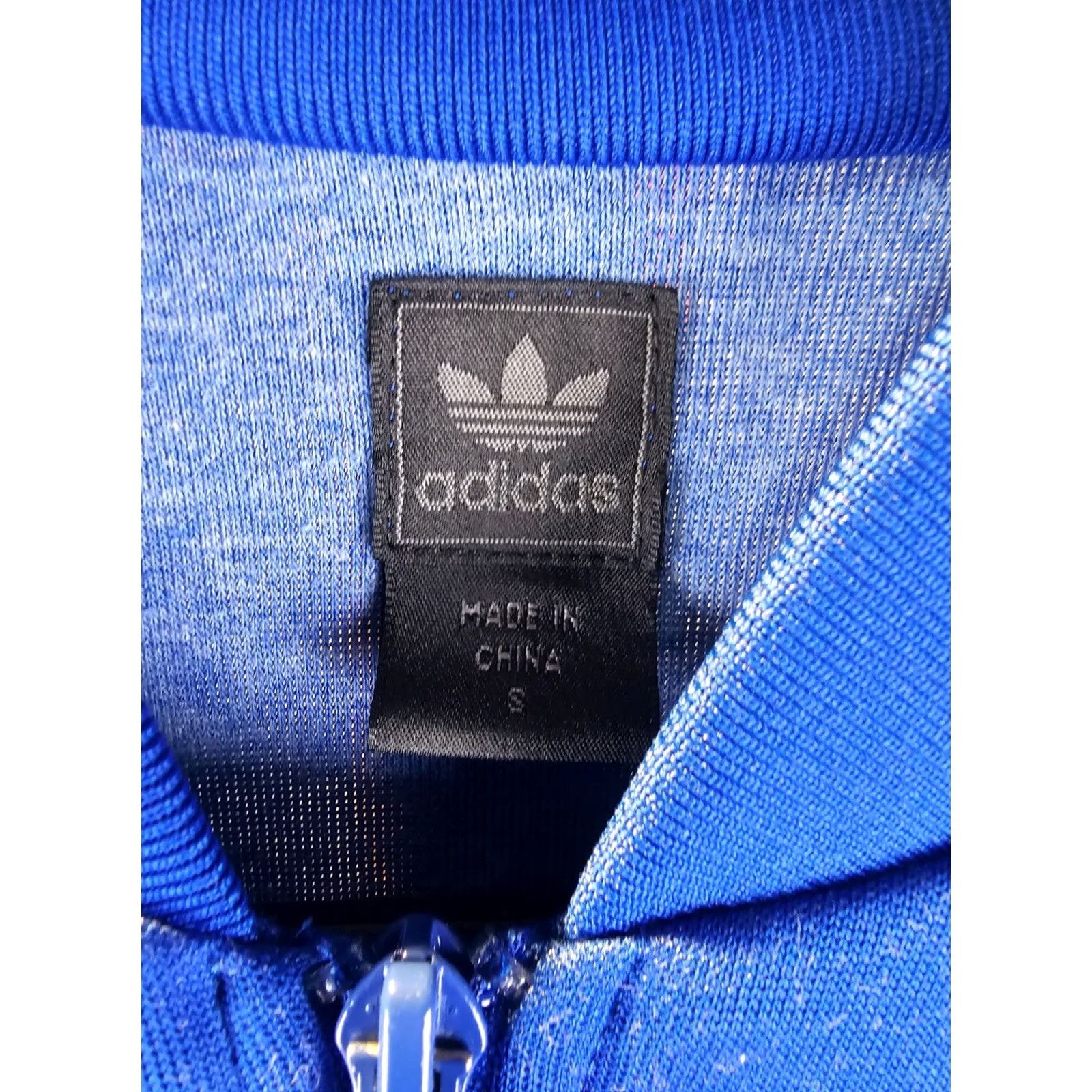 Adidas VINTAGE adidas TREFOIL FIFA ITALIA TRACK JACKET WOMEN'S SMALL Jacket Women S Blue Track Jacket 90s FIFA Italy Cross Shoulder 15 INCH Size S / US 4 / IT 40 - 6 Thumbnail