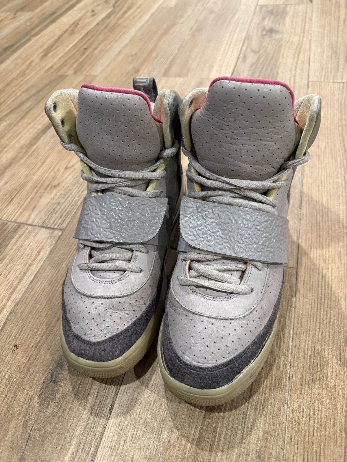 Kanye West × Nike Nike Air Yeezy 1 ‘Zen’ Size US 11 / EU 44 - 3 Thumbnail