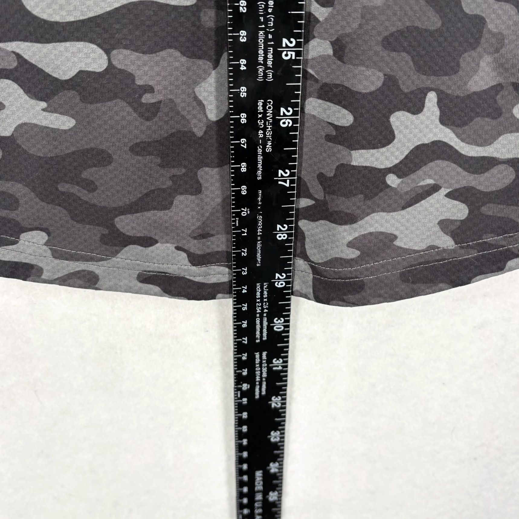 Vintage BYLT Shirt Mens M Gray Camouflage Short Sleeve Crew Neck Athletic T-Shirt Gym Training Performance Drop-Cut Size US M / EU 48-50 / 2 - 7 Thumbnail