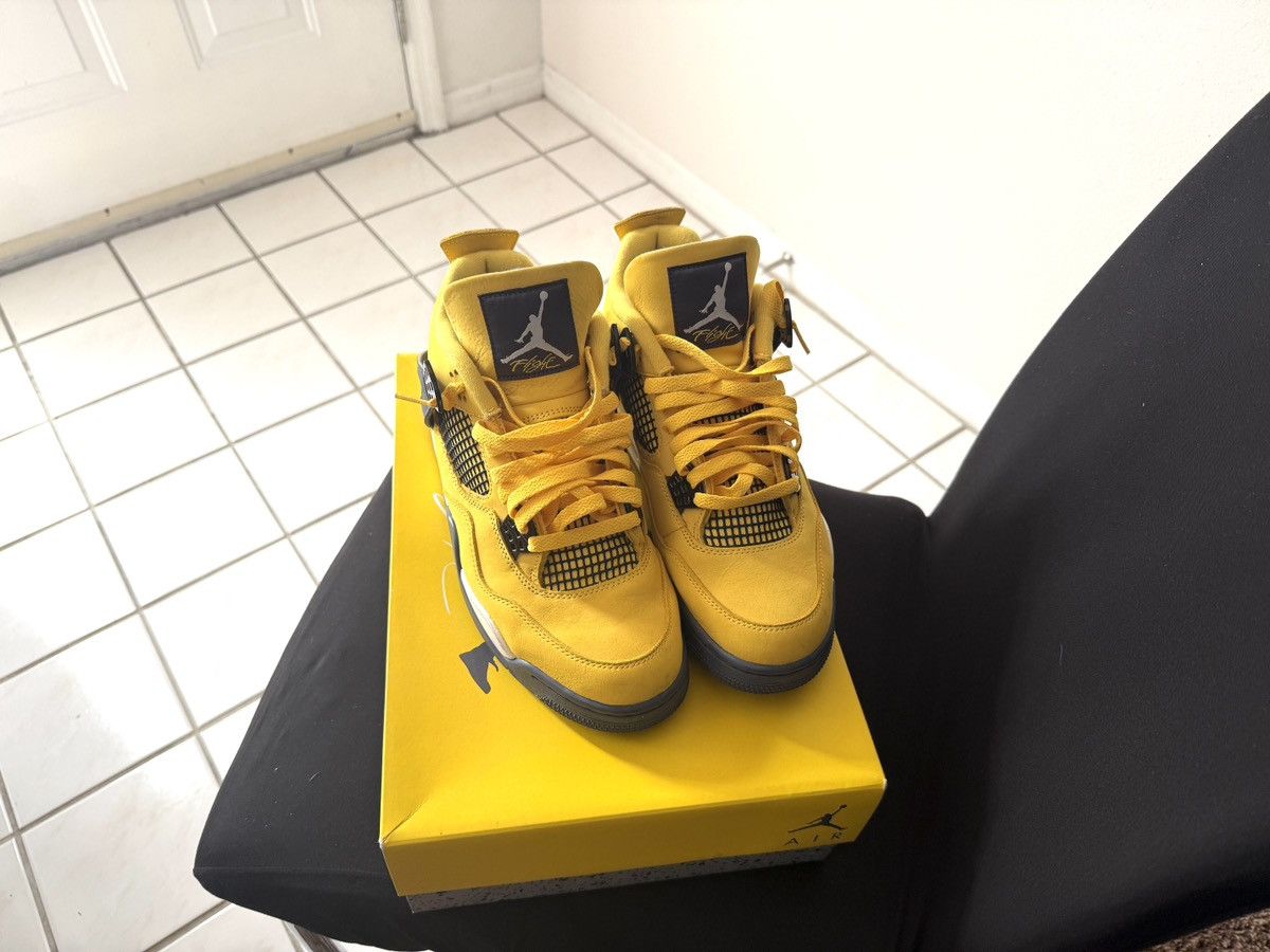 Jordan Brand Jordan 4 Lightning (2021) Size US 10 / EU 43 - 2 Thumbnail