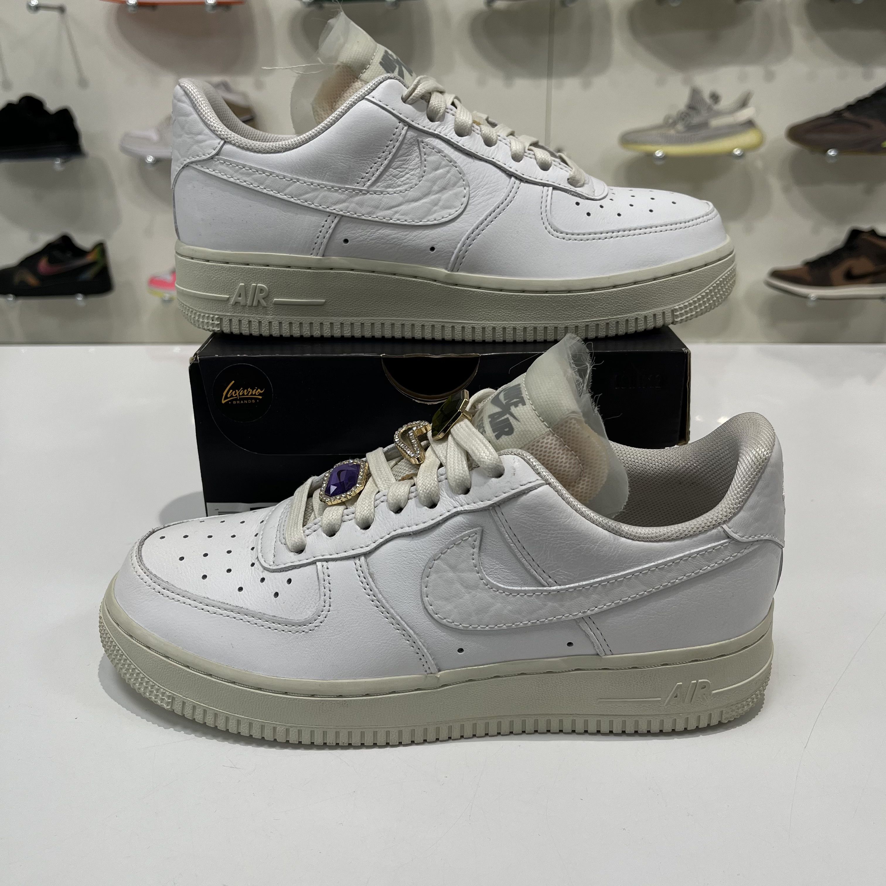 Nike Nike Air Force 1 Low Prm Jewels White (W) Size US 7 / IT 37 - 1 Thumbnail