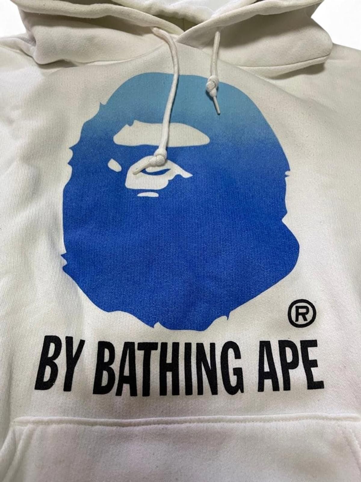 Other A Bathing Ape - White Hoodie Blue Ape Logo Size US M / EU 48-50 / 2 - 3 Thumbnail