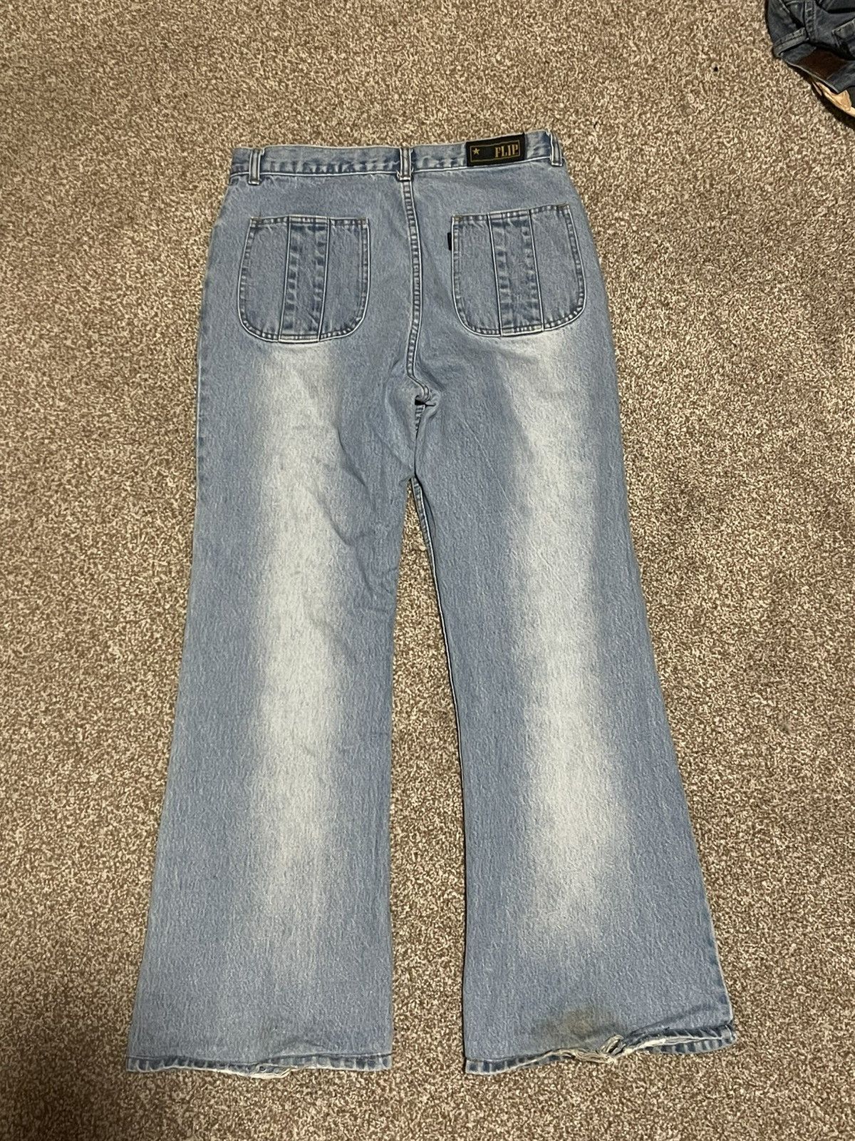 Vintage Light Blue Flared Vintage Jeans Size US 33 - 2 Thumbnail