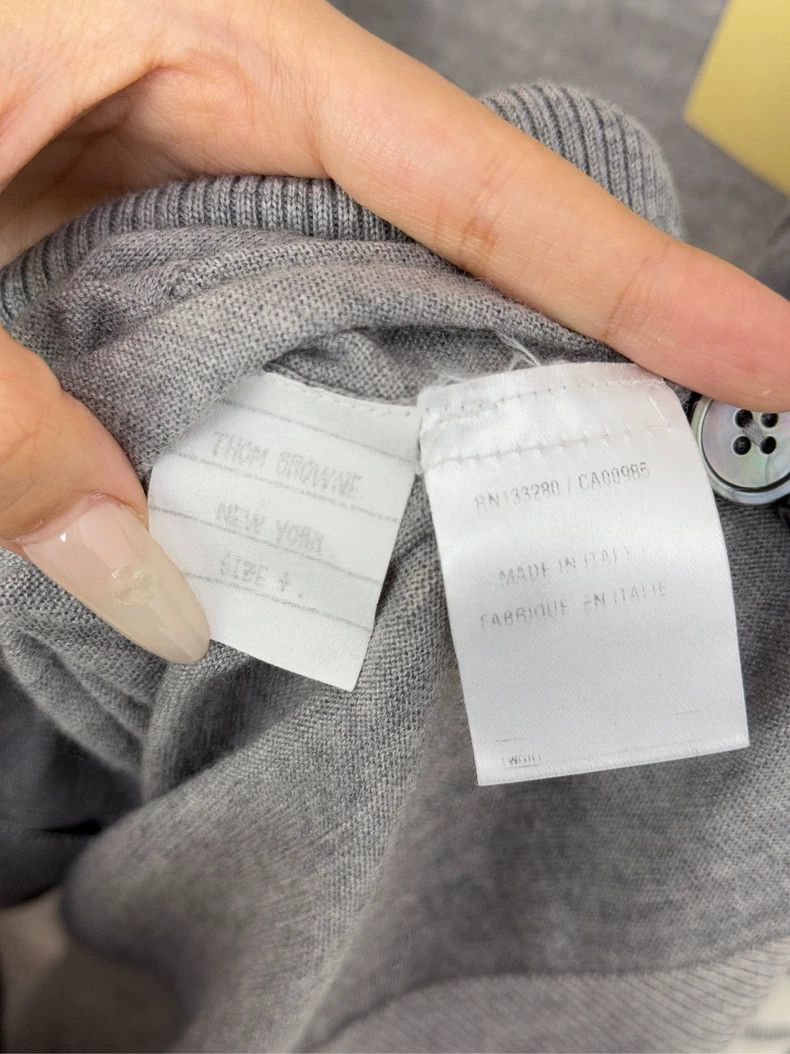Thom Browne Thom Browne a cardigan Size US XL / EU 56 / 4 - 4 Thumbnail