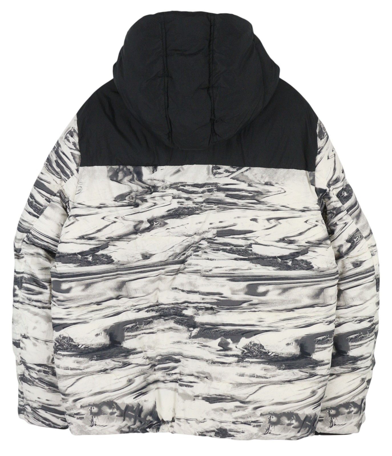 Calvin Klein CRINKLE NYLON COLOR BLOCK QUILT 2XL Patterned Padded 86400 Size US XXL / EU 58 / 5 - 4 Thumbnail