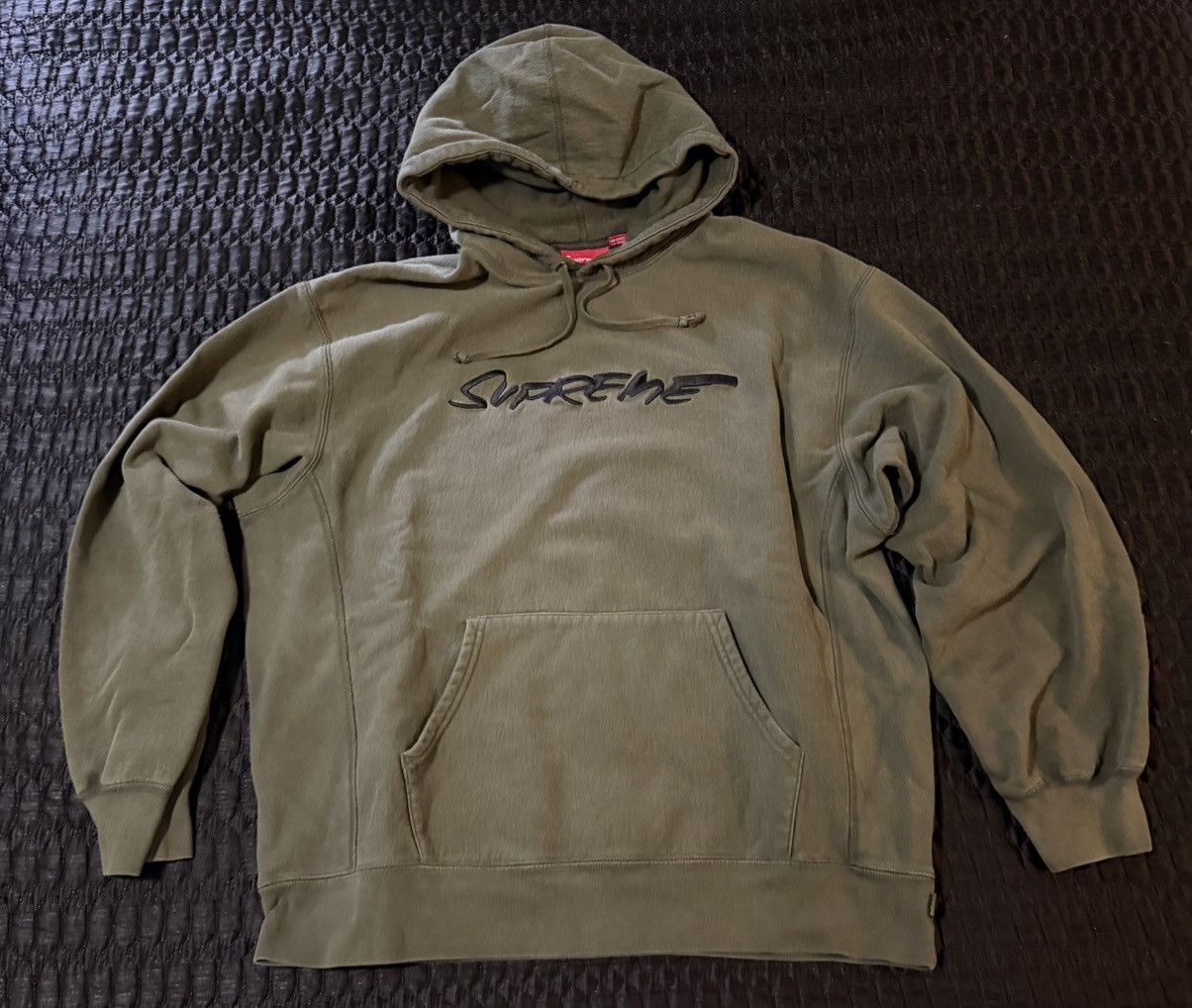 Supreme futura logo hoodie
