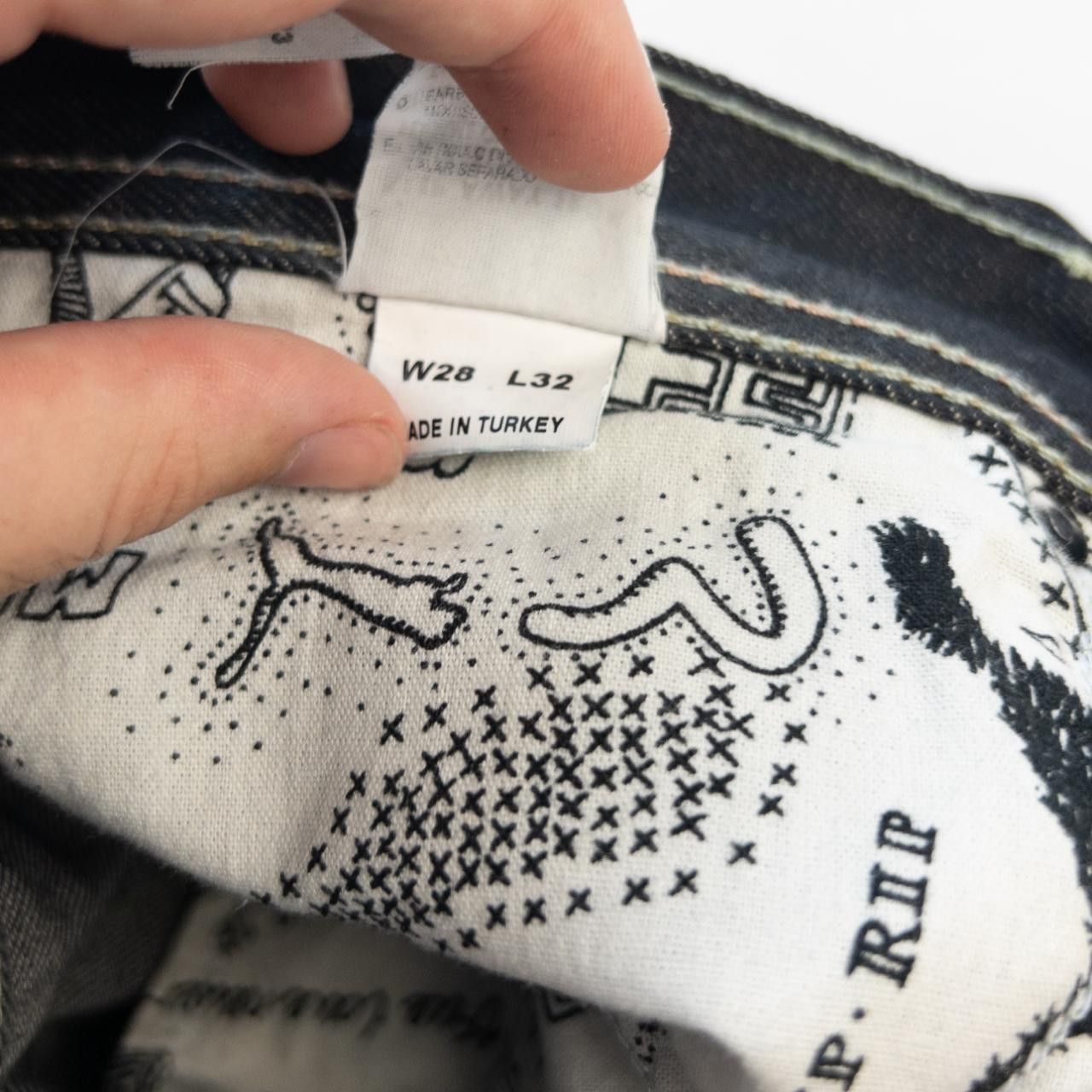 Evisu × Puma Vintage Evisu X Puma Double Gull Jeans Size W27 Size US 27 - 6 Thumbnail