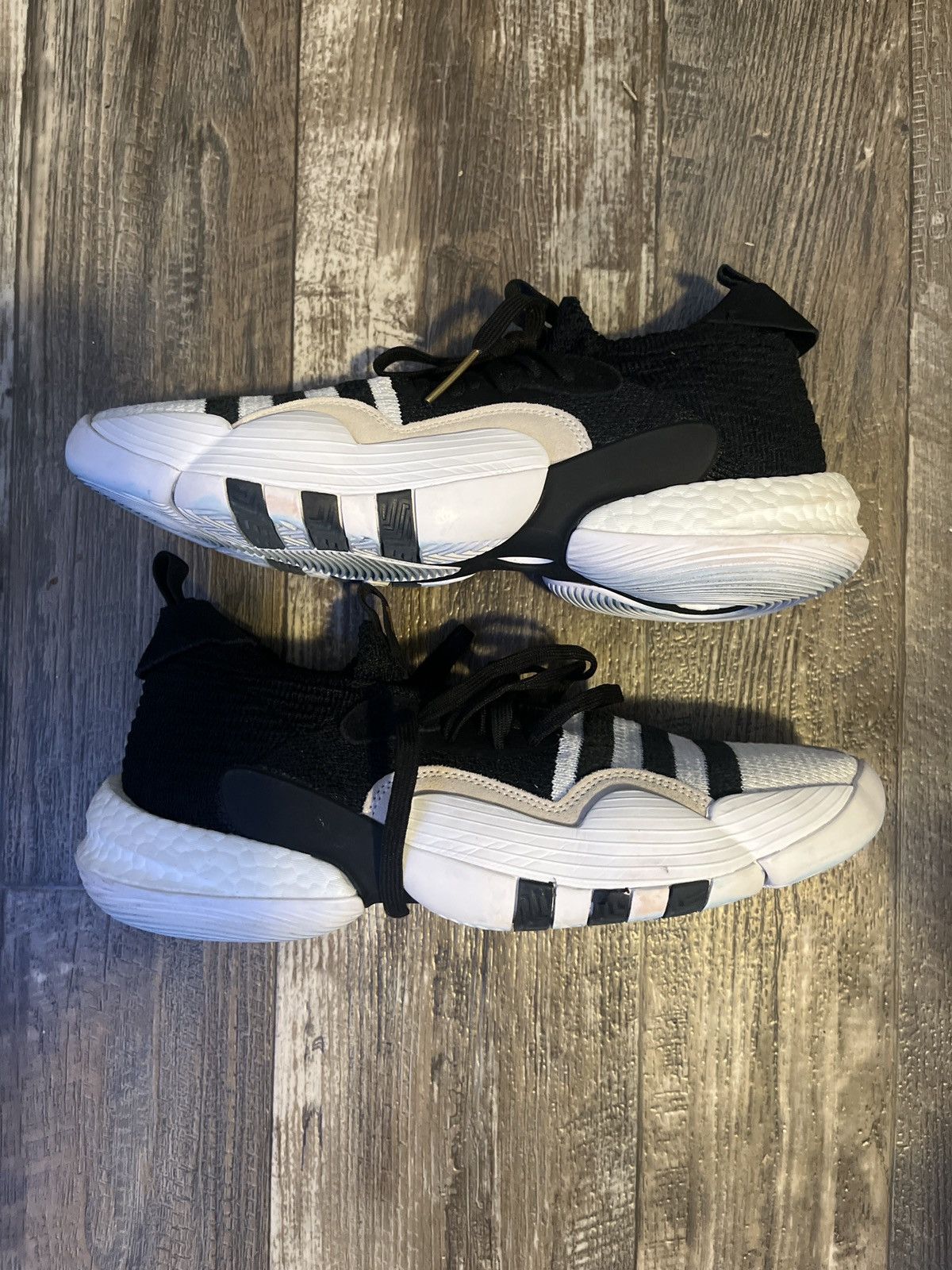 Adidas Trae Young 2s | Grailed