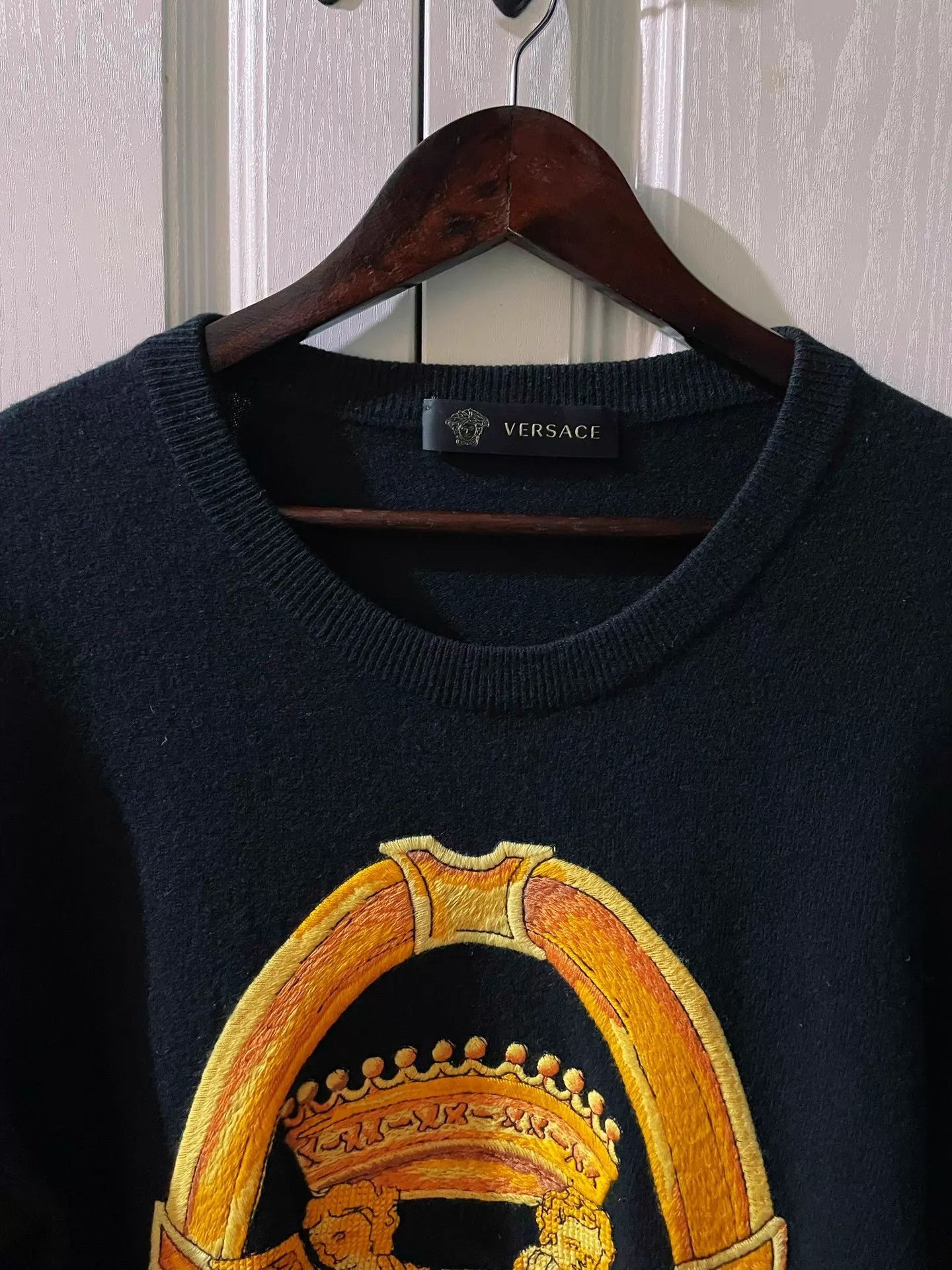 Versace Versace Runway Angel Medusa Embroidered Wool Knit Sweater Size US L / EU 52-54 / 3 - 3 Thumbnail