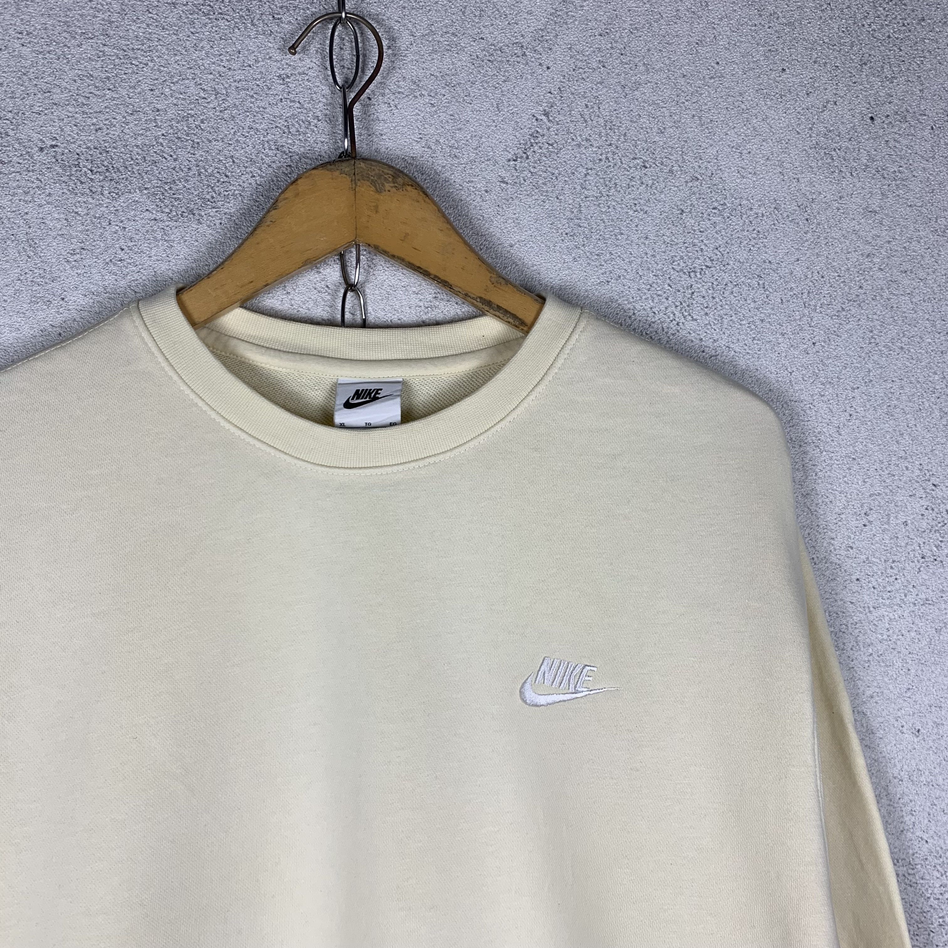 Nike Nike Y2K Swoosh Sweatshirt Crewneck Size US XL / EU 56 / 4 - 2 Thumbnail