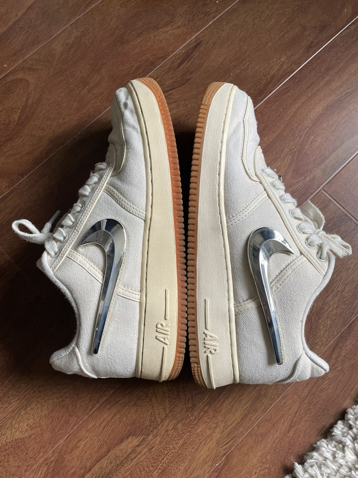 Nike × Travis Scott Nike Air Force 1 Low Travis Scott Sail Size US 10 / EU 43 - 2 Thumbnail