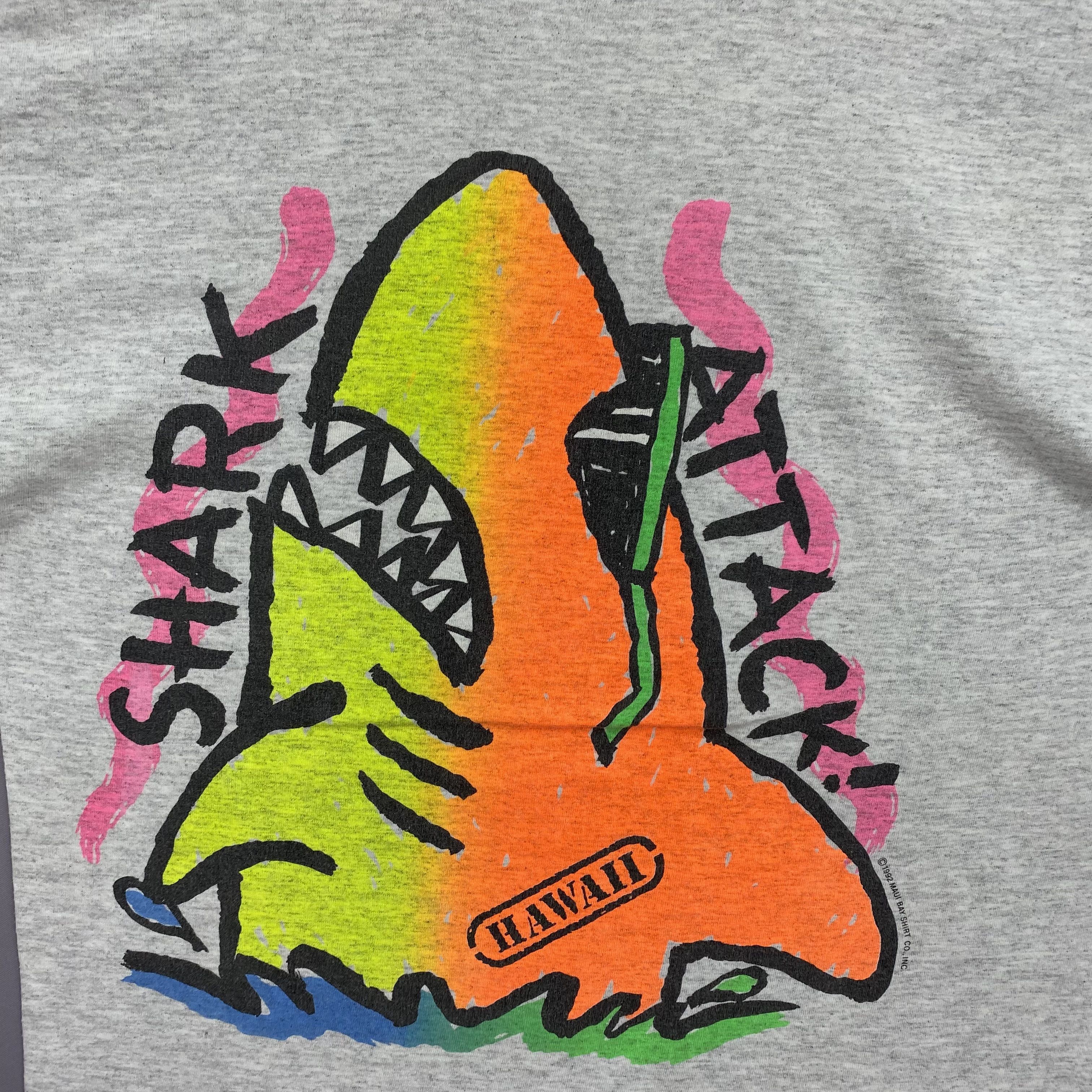 Vintage Vintage 90s Shark Attack Hawaii T-Shirt Novelty Tees Size US M / EU 48-50 / 2 - 3 Thumbnail