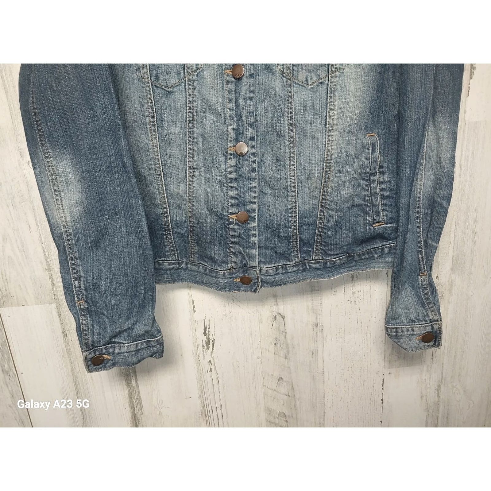 Gap GAP Denim Jacket Women's L Blue Cotton Blend Denim Basic Jacket Button Closure Large Size Regular Size L / US 10 / IT 46 - 2 Thumbnail