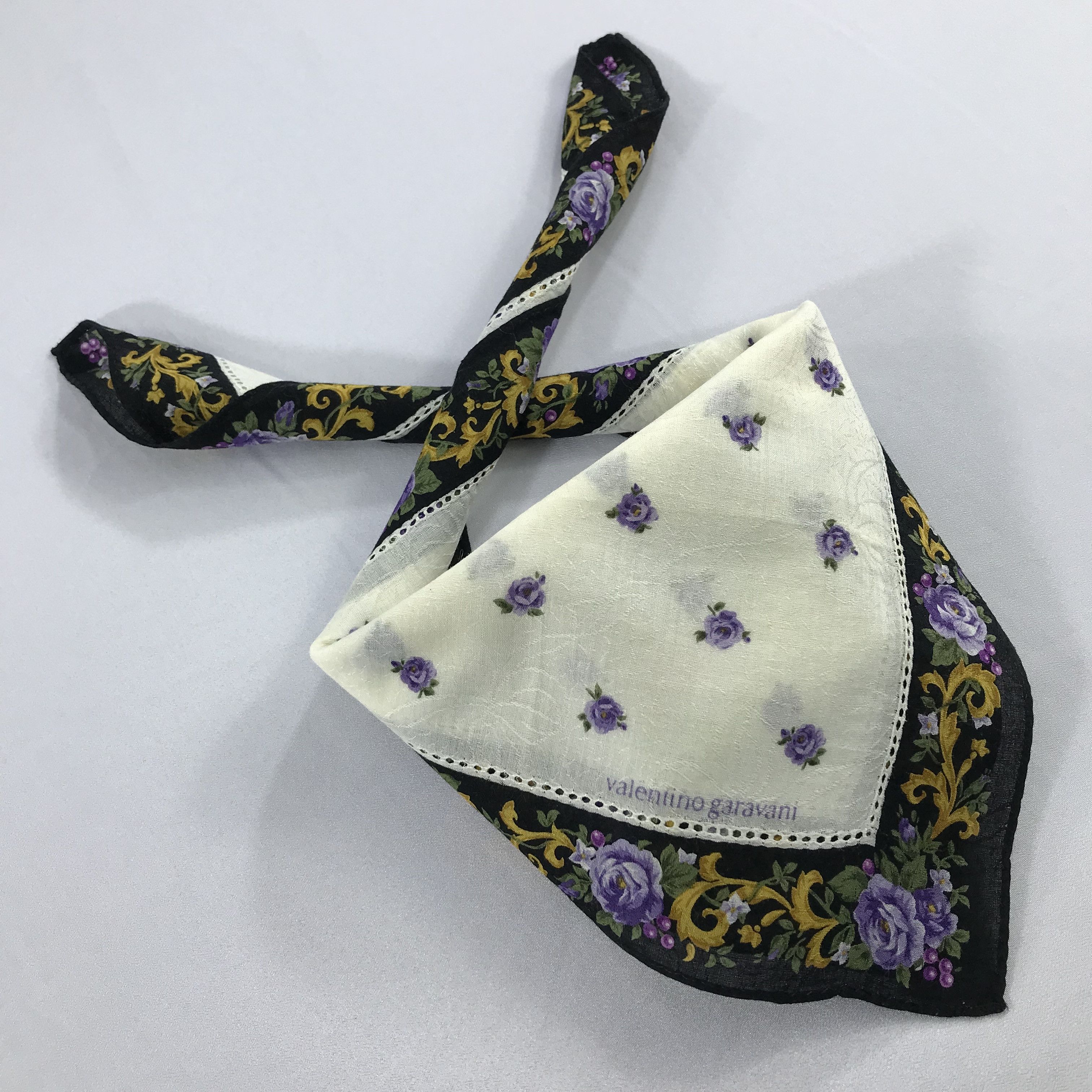 Valentino × Vintage Valentino Garavani Bandana / Handkerchief/Neckerchief -S2169 Size ONE SIZE - 4 Thumbnail