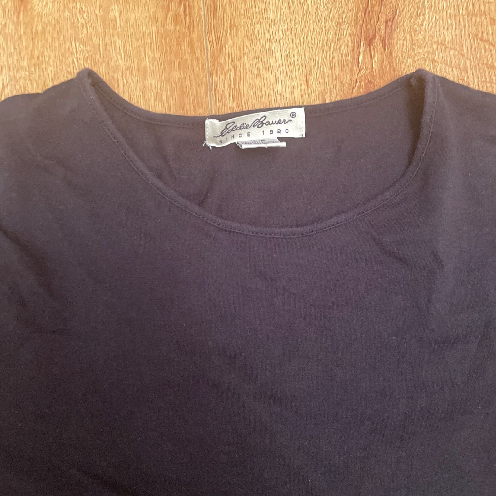 Eddie Bauer VINTAGE Eddie Bauer Shirt Women Black Small Round Neck Pullover Short Sleeve T-Shirt S Regular Size S / US 4 / IT 40 - 3 Thumbnail