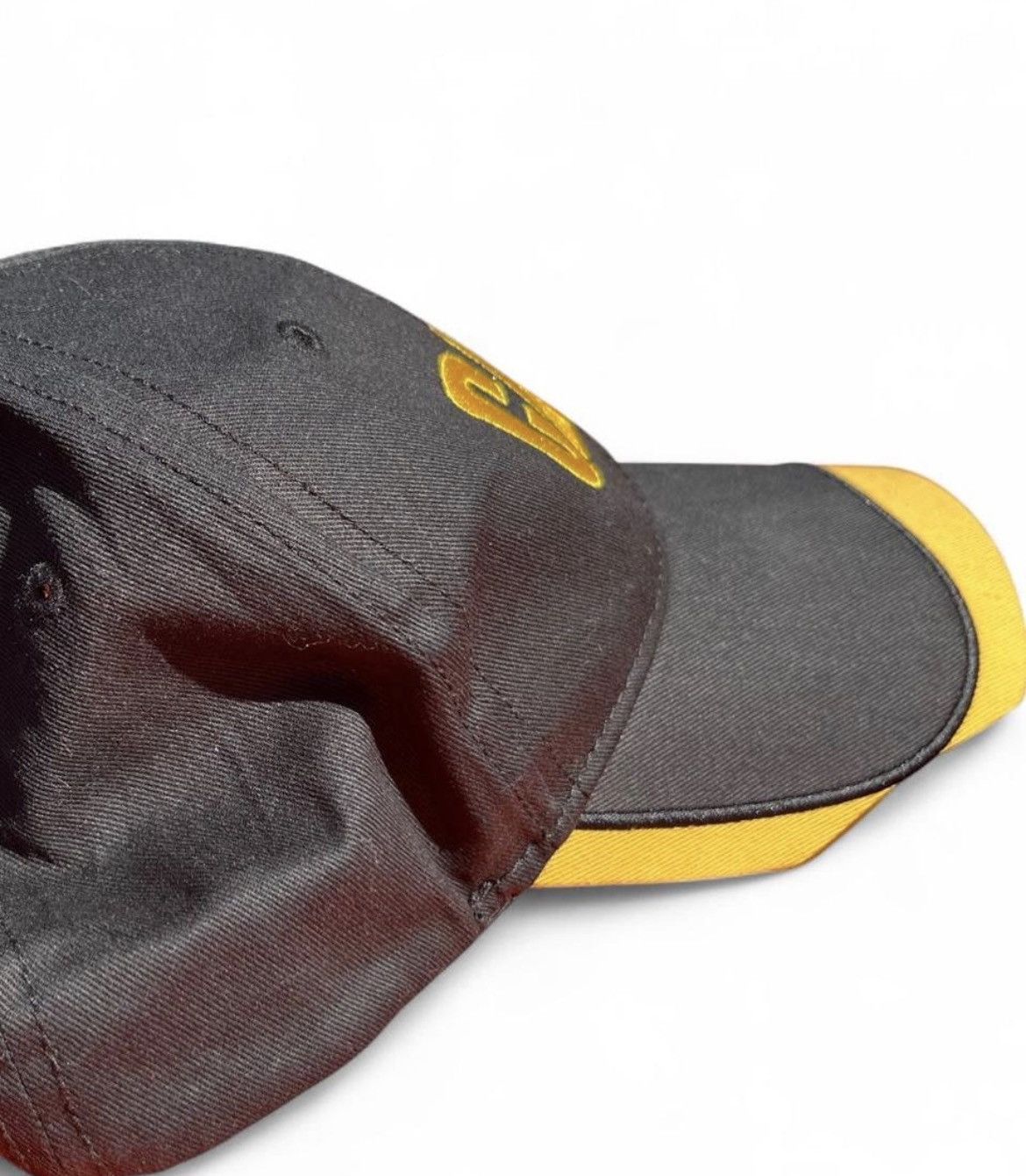 Vintage Vintage 2000’s Caterpillar Black and Yellow Logo Cap Size ONE SIZE - 4 Thumbnail
