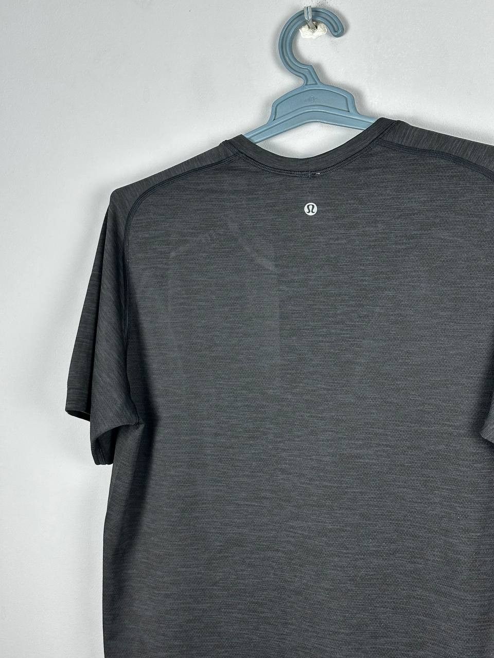 Lululemon Lululemon T-Shirt Mens L Stretch Your Head Vent Tech Size US L / EU 52-54 / 3 - 6 Thumbnail