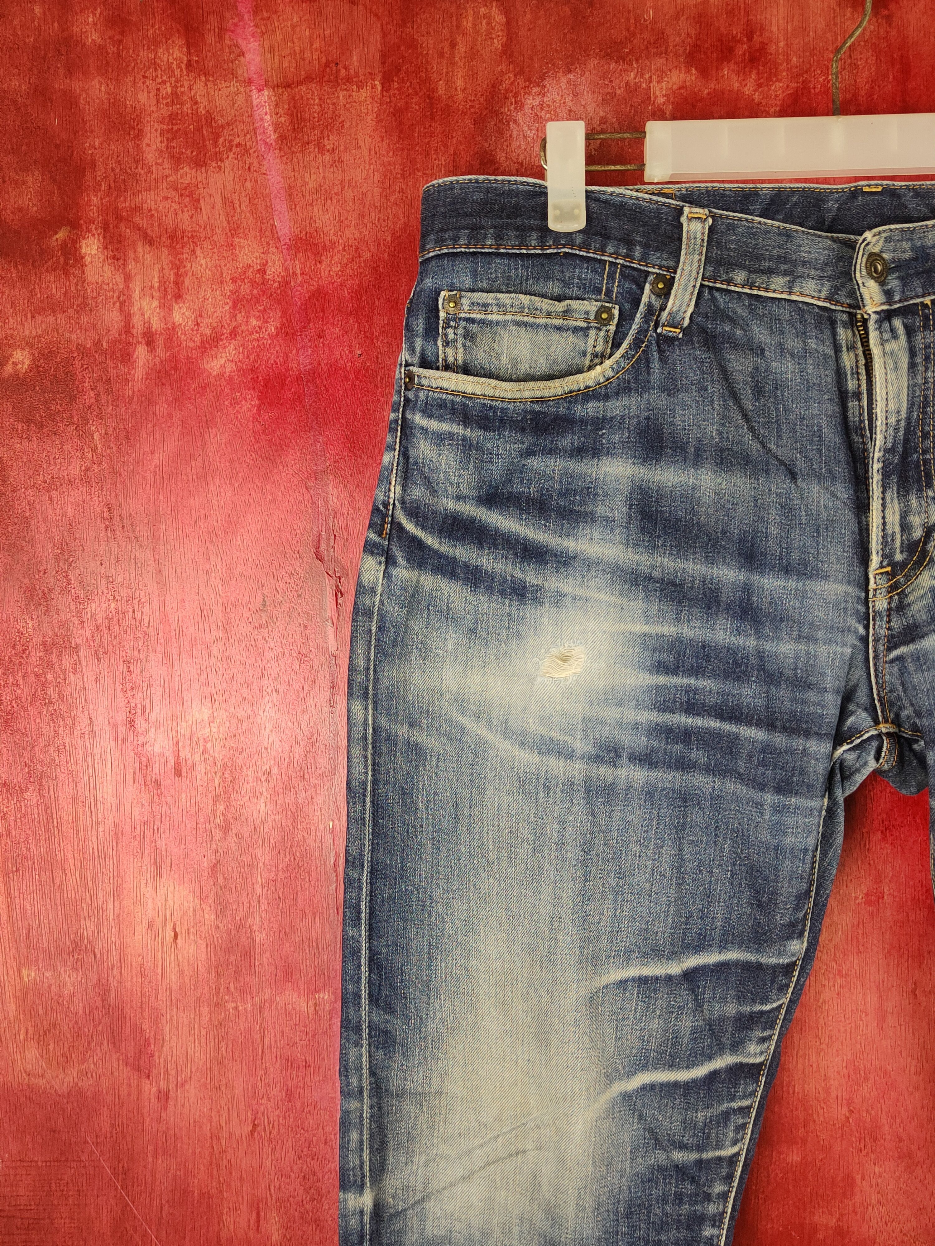 Japanese Brand Uniqlo Dark Blue Distressed ripped faded Denim #S1546 Size US 35 - 3 Thumbnail