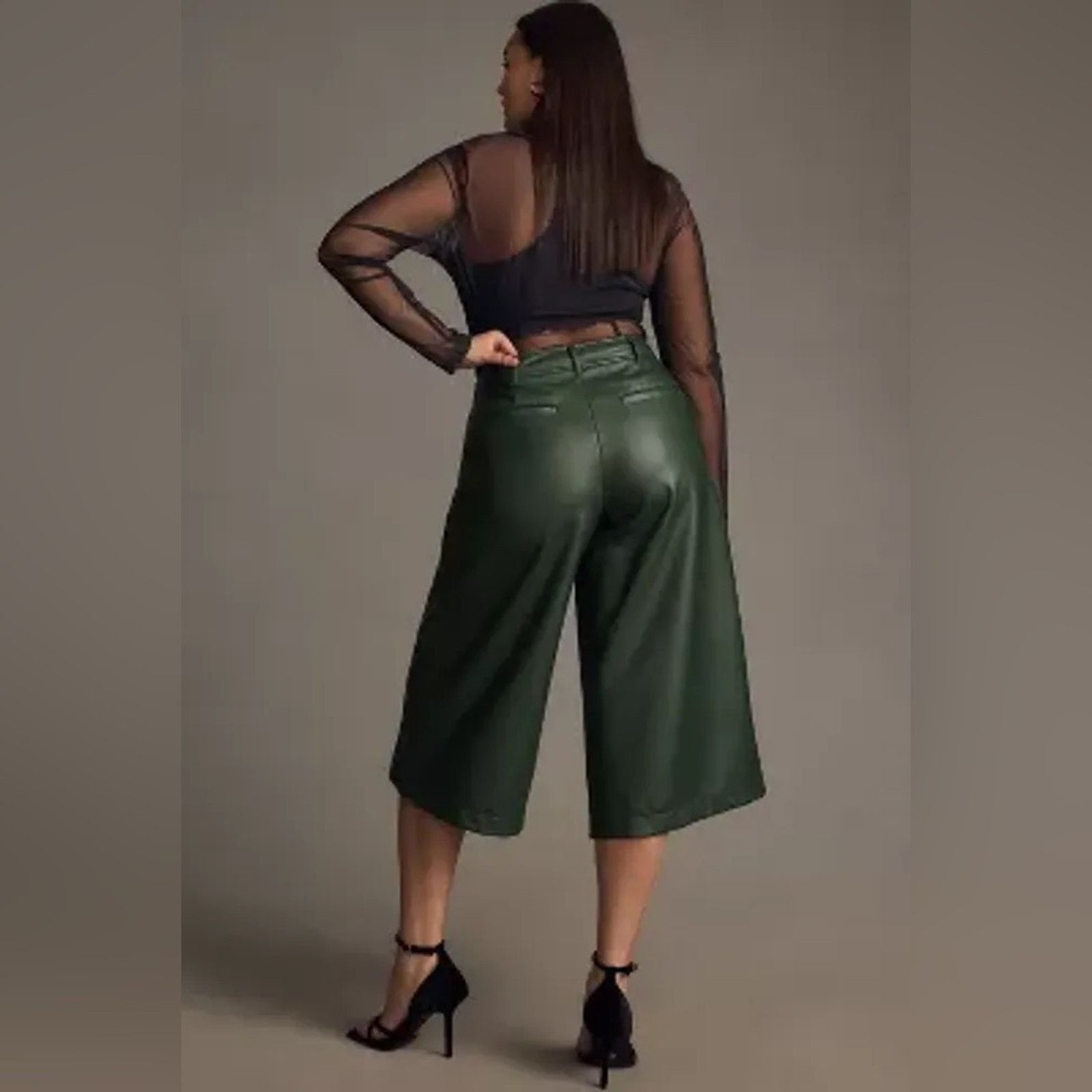 Anthropologie Anthropologie Faux Leather Capris Culottes Cropped US 8 Size 30" / US 8 / IT 44 - 9 Thumbnail