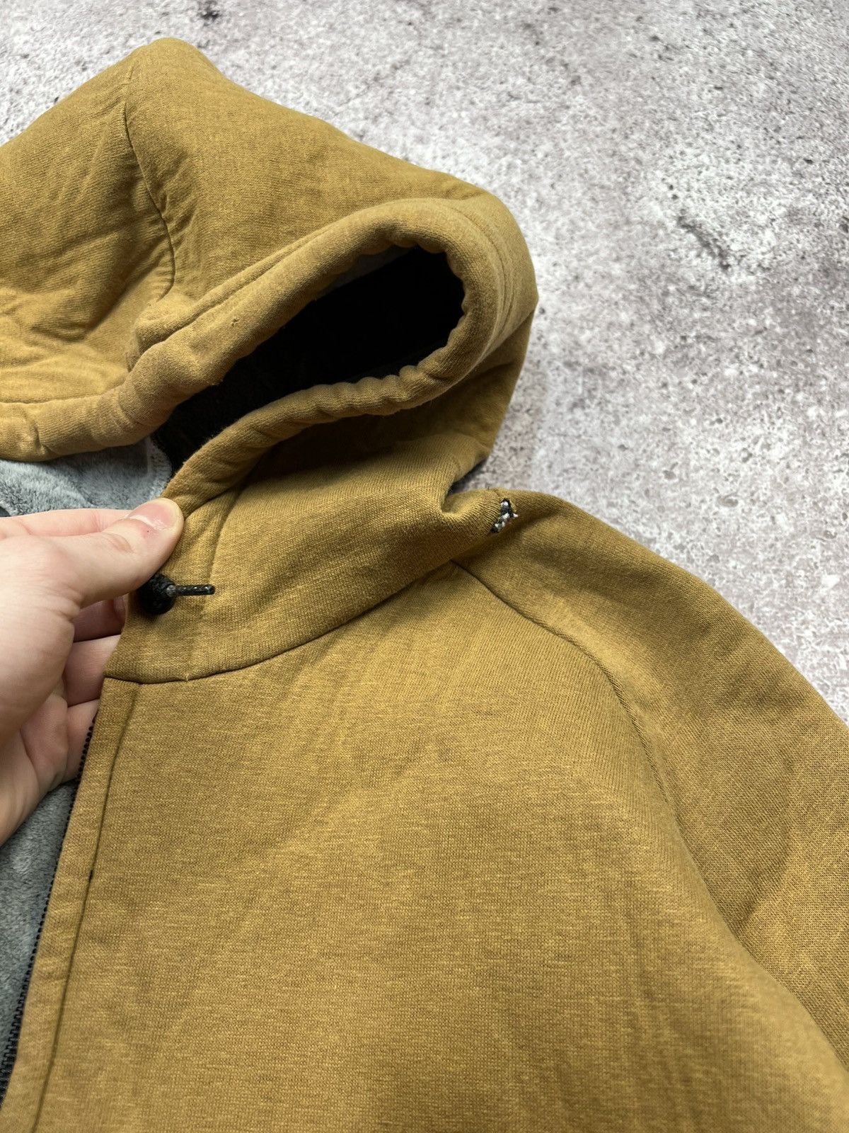 Carhartt Vtg Carhartt Thermal Lined Hoodie Zip Up Sweater thrashed Size US L / EU 52-54 / 3 - 4 Thumbnail
