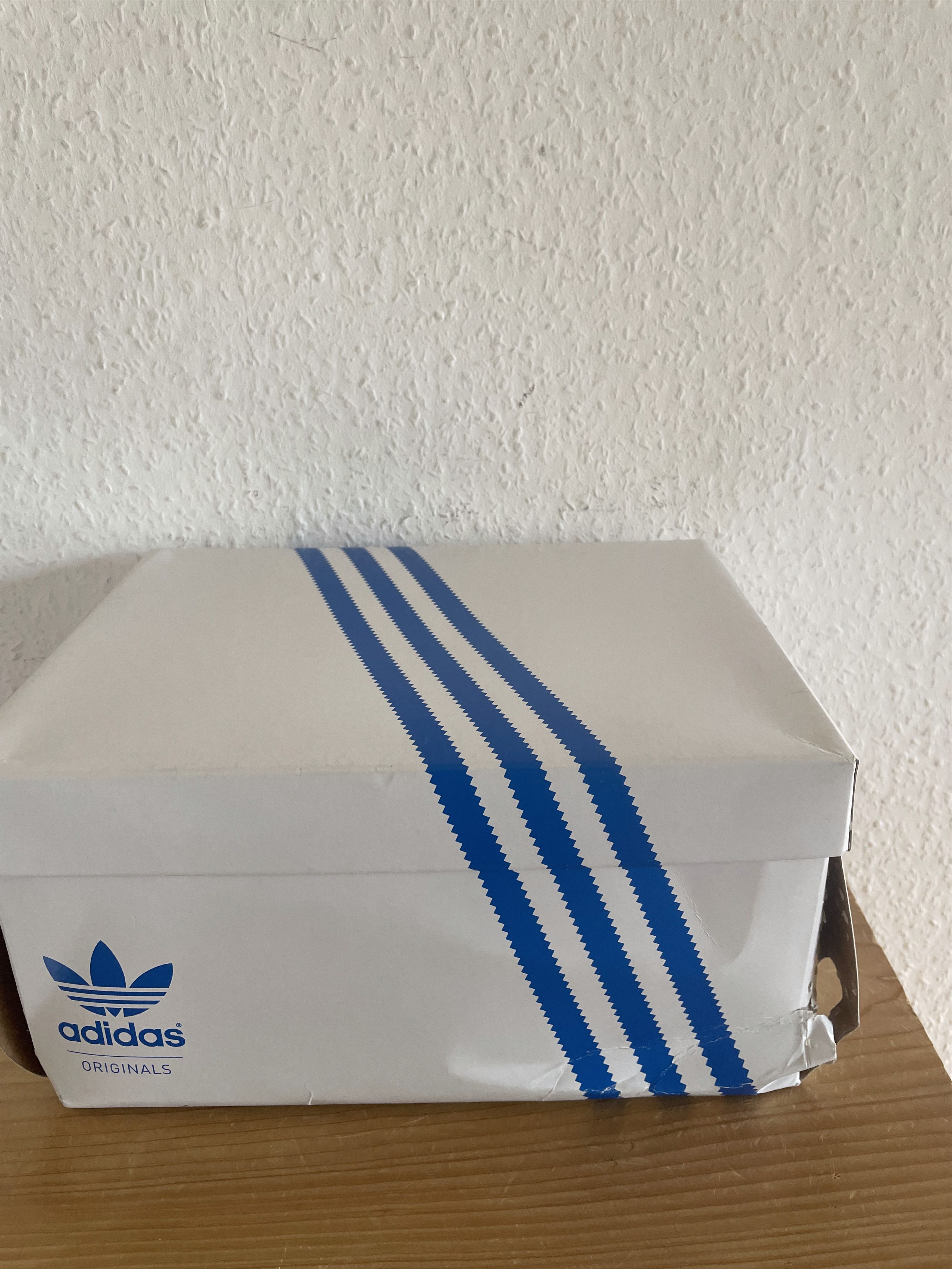 Adidas × Jeremy Scott JS Bones Fur Sneakers Size US 7.5 / EU 40-41 - 23 Thumbnail