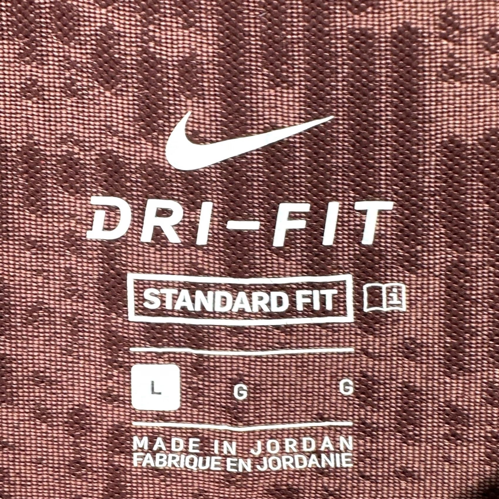 Nike VINTAGE Nike T-Shirt Mens Large Brown Textured Geometric Training Tee Short Sleeve EUC Size US L / EU 52-54 / 3 - 4 Thumbnail