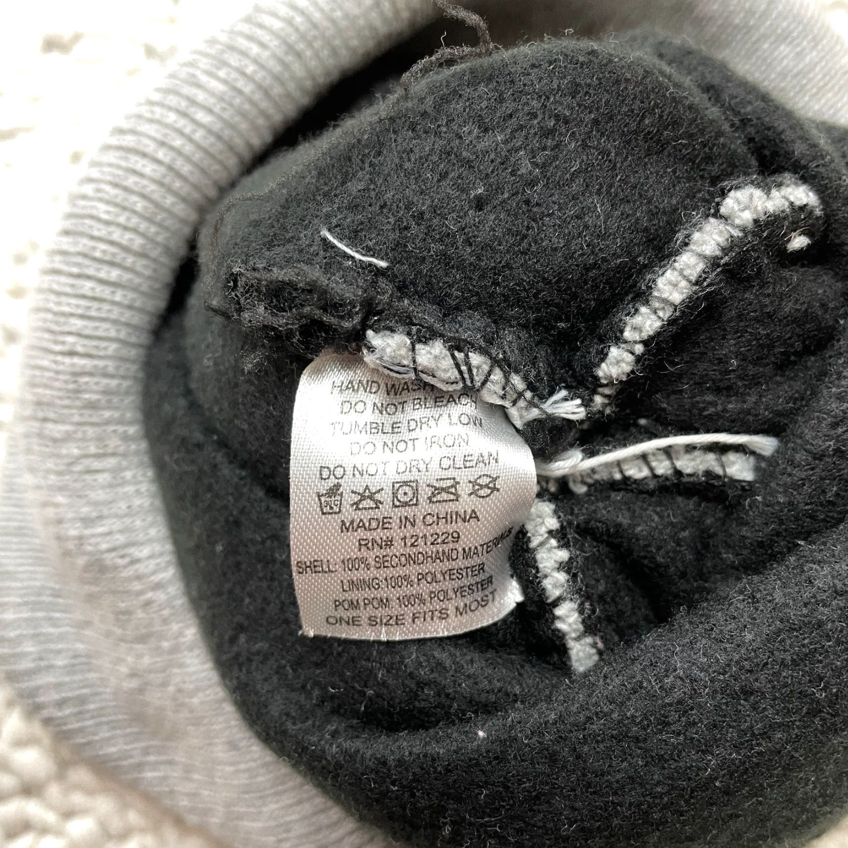 Vintage NYC Beanie One Size Gray with Brown Poof Top - Adult Unisex Knit Hat Size US M / EU 48-50 / 2 - 7 Thumbnail