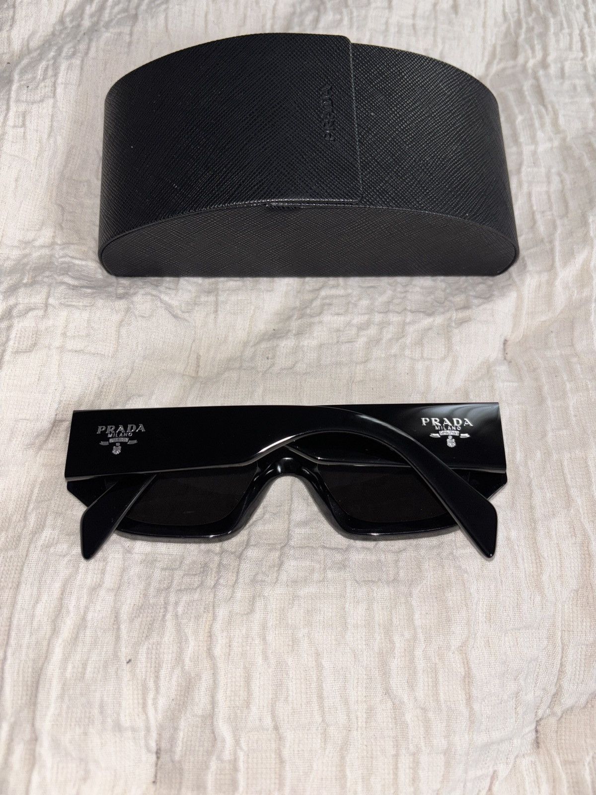 Prada Prada Black Logo Sunglasses Size ONE SIZE - 6 Thumbnail