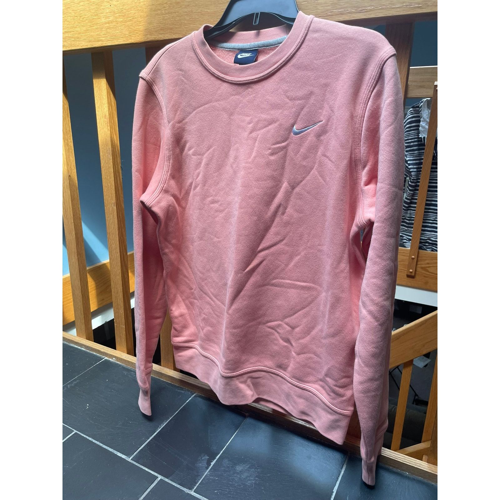 Nike Salmon Pink Nike Crewneck Sweater Size Medium Size US M / EU 48-50 / 2 - 1 Thumbnail