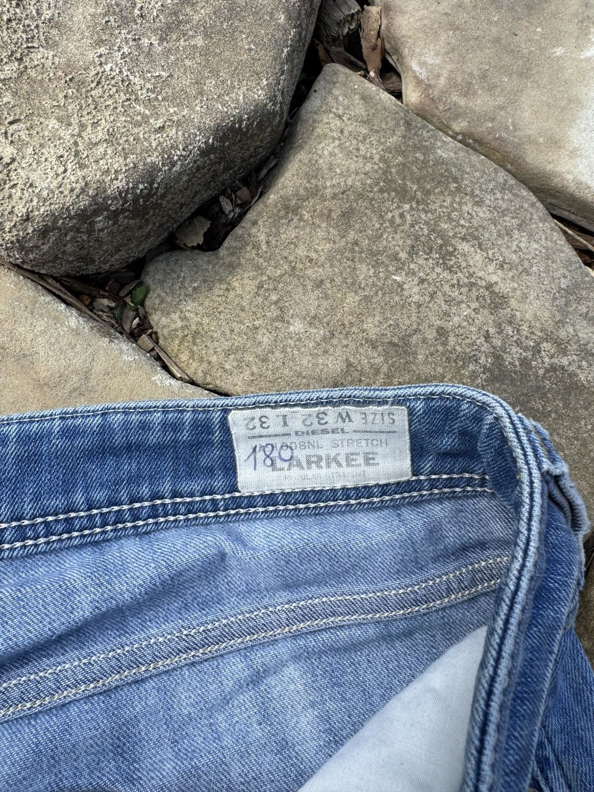 Diesel Vintage Diesel Larkee Diestressed Jeans pants Size US 32 / EU 48 - 8 Thumbnail