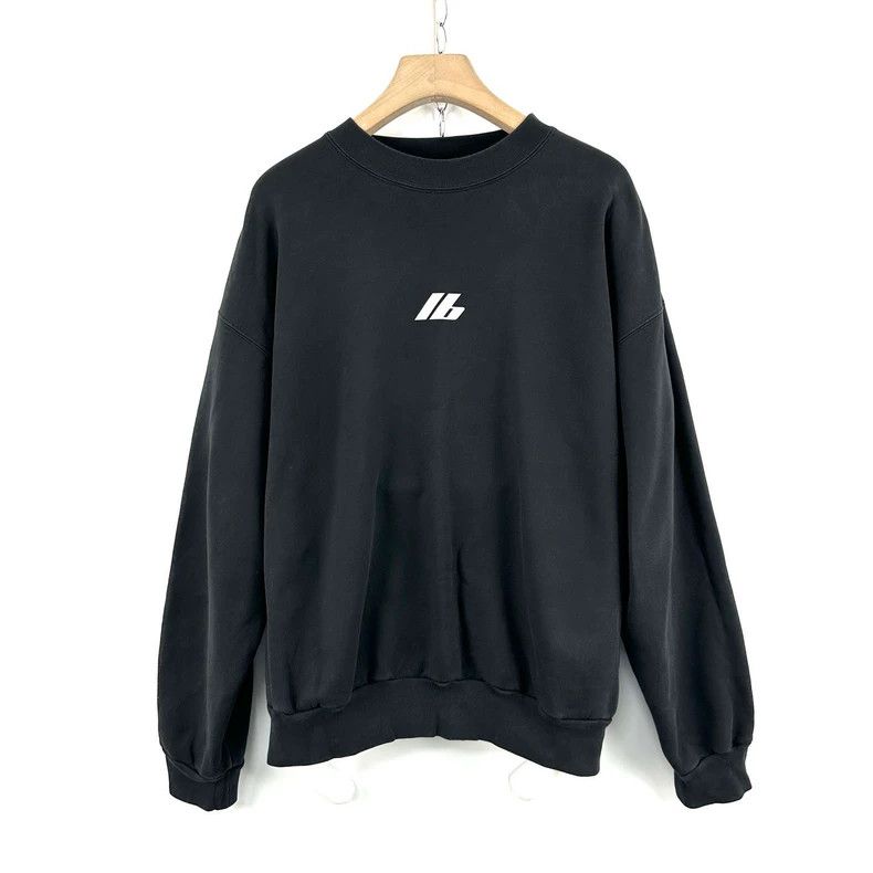 Balenciaga Balenciaga Black monogrammed reflective logo sweatshirt Size US M / EU 48-50 / 2 - 1 Thumbnail