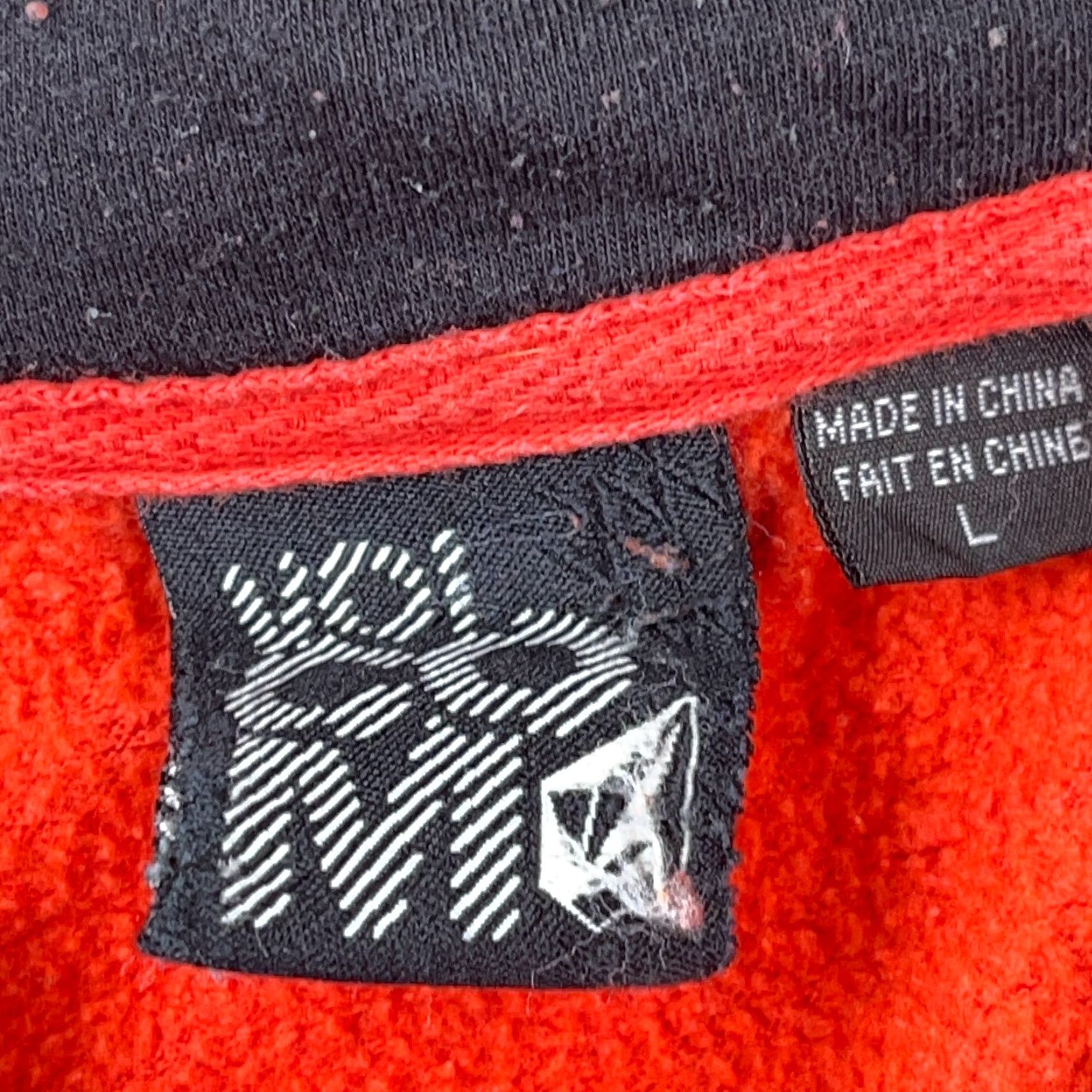 Volcom VINTAGE Volcom Hoodie Men Large Red Full Zip Sweatshirt Graphic Print Logo Fleece Jacket Winter Size US L / EU 52-54 / 3 - 7 Thumbnail