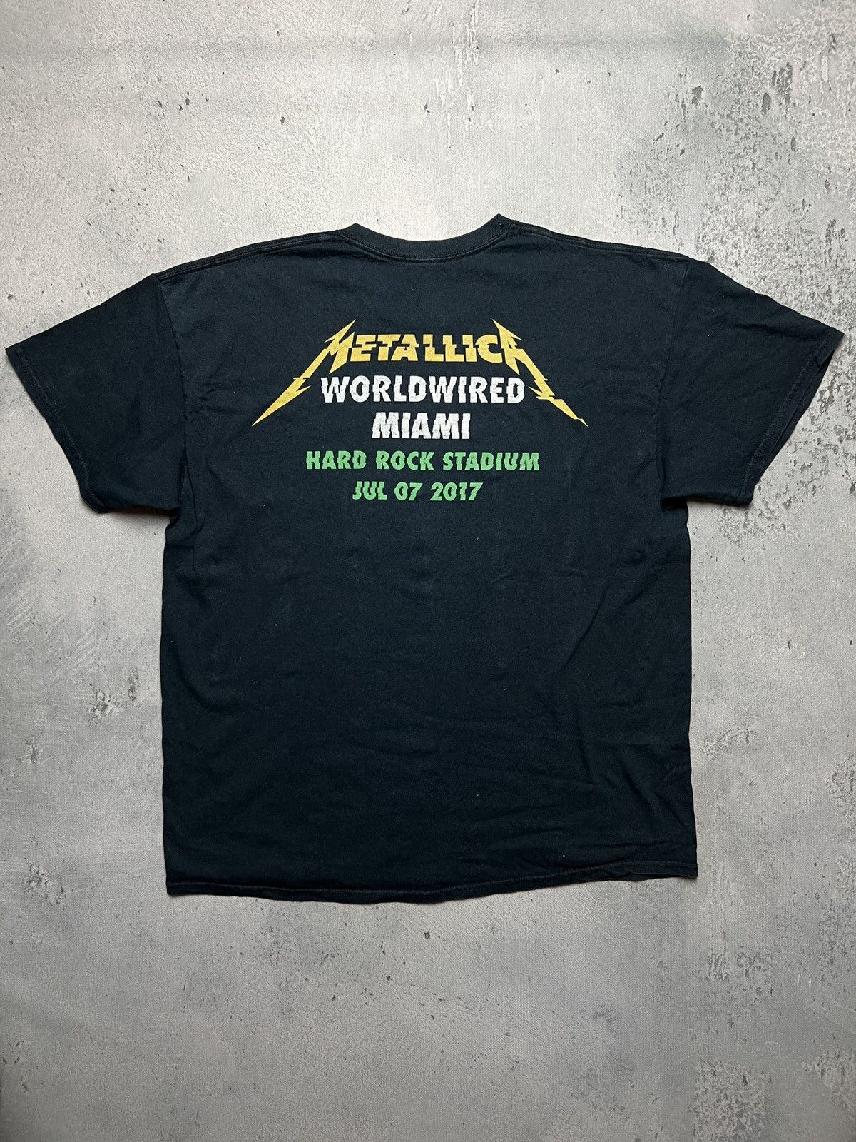 Band Tees Metallica World Wired Band Graphic Tour Hard Rock Stadium Size US XL / EU 56 / 4 - 2 Thumbnail