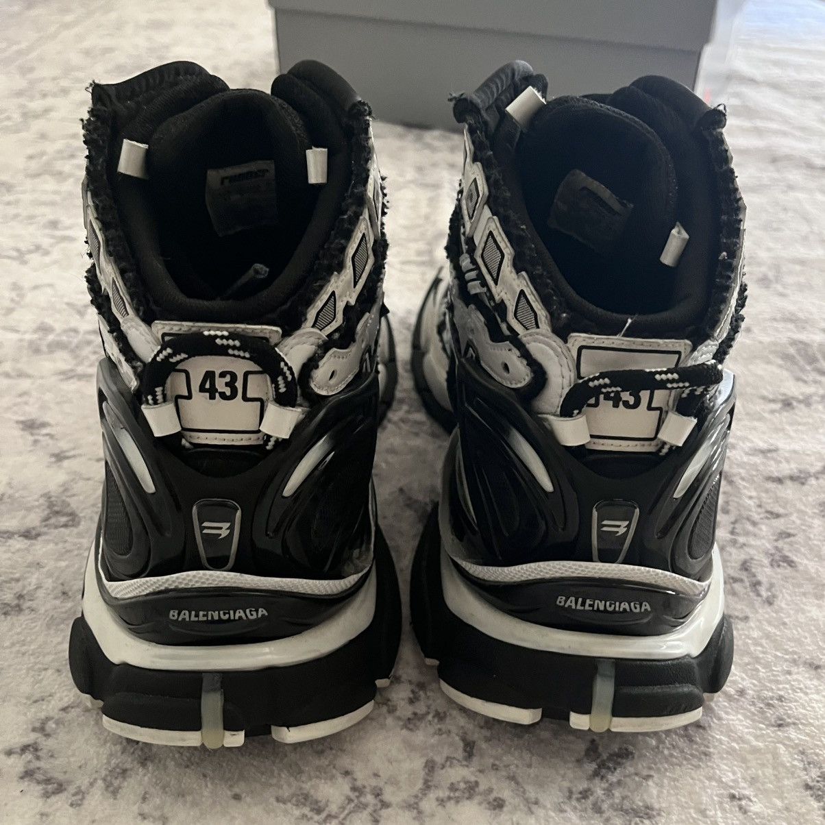 Balenciaga Balenciaga Runner High Top Sneakers Black/White | 10 Size US 10 / EU 43 - 8 Thumbnail