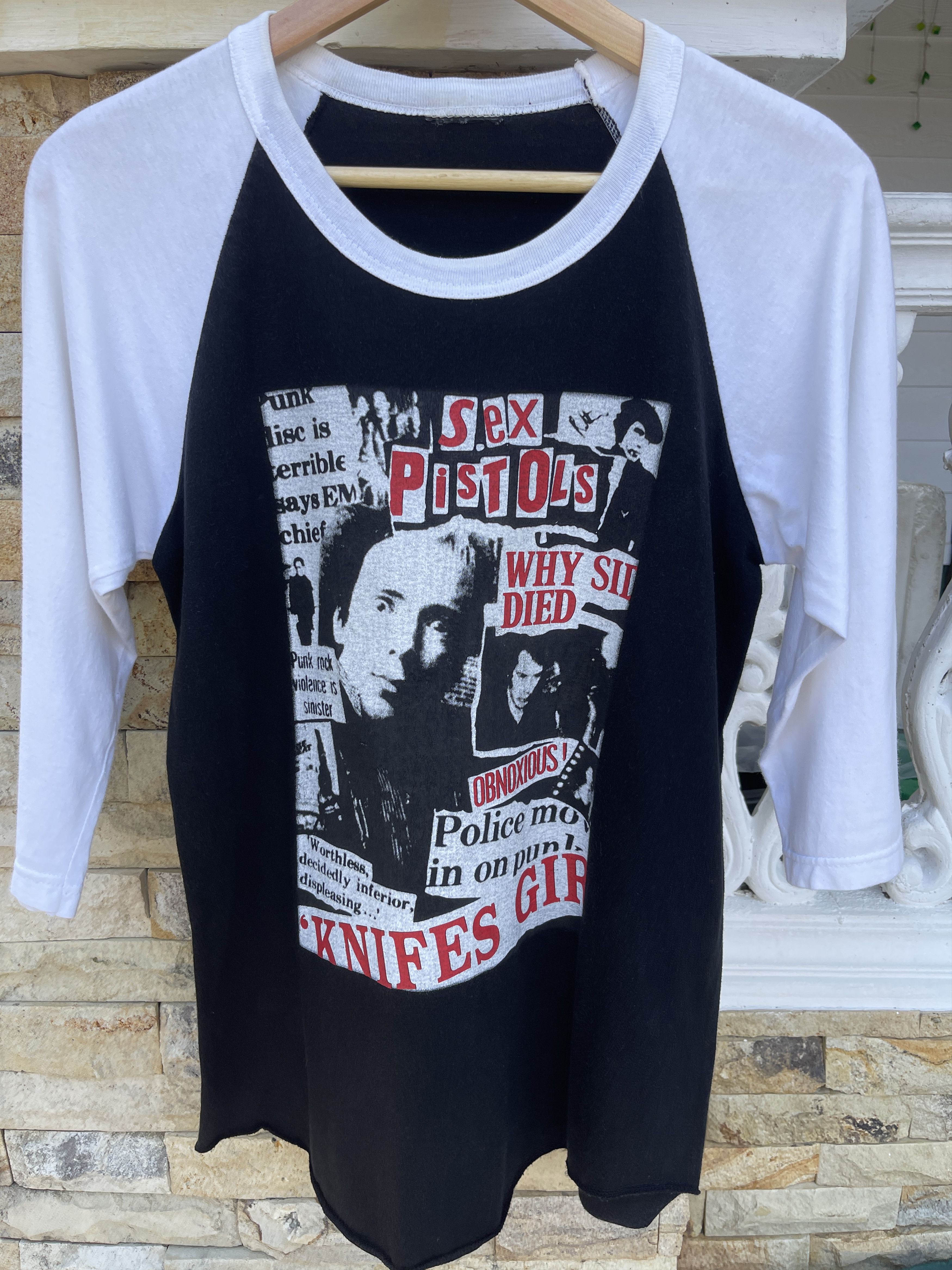 Band Tees Rare🔥Vintage Sex Pistol 3quarter Raglan T-Shirt Size US S / EU 44-46 / 1 - 1 Thumbnail