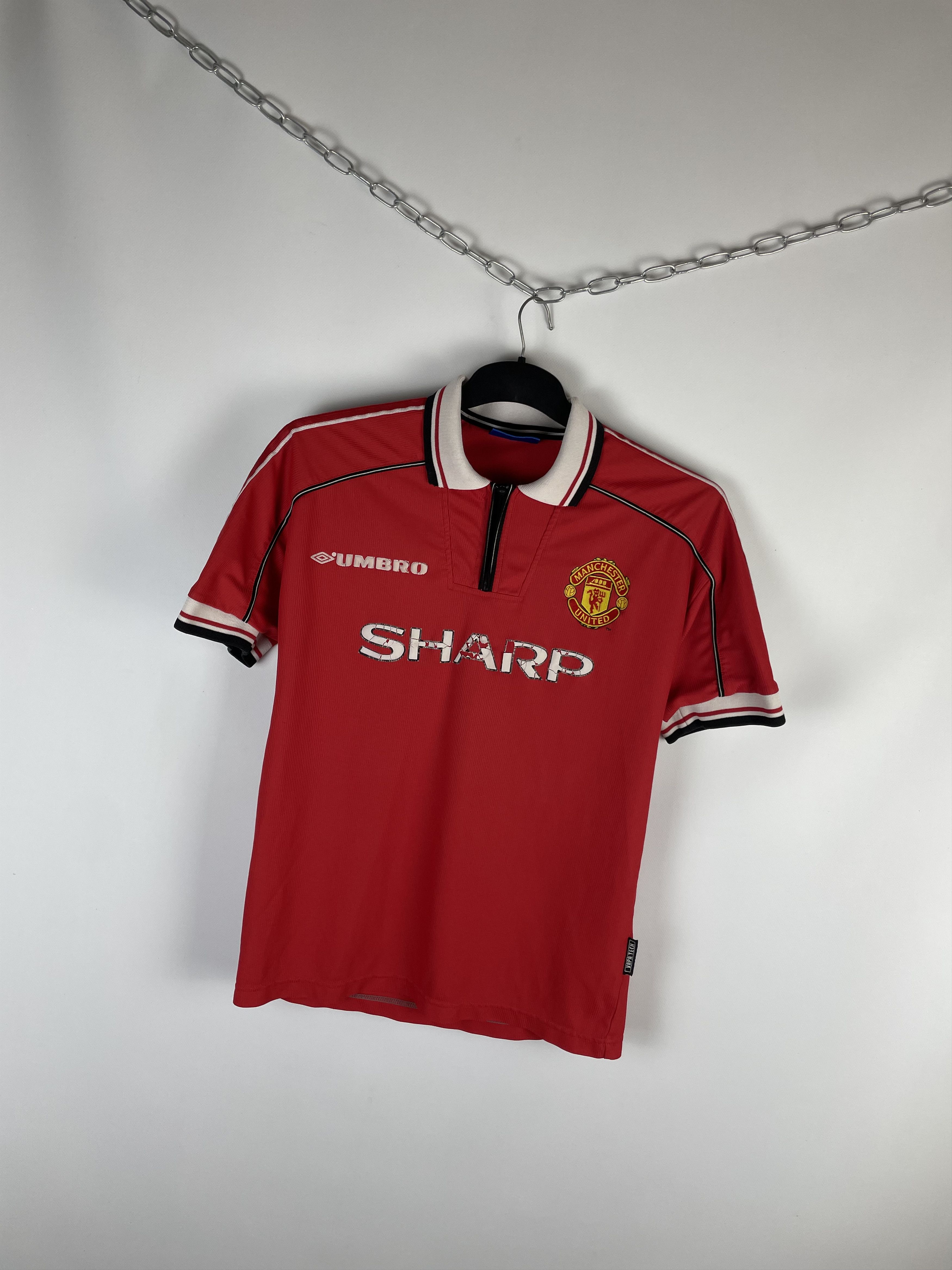 Umbro VERY RARE UMBRO FC MANCHESTER UNITED ENGLAND SOCCER JERSEY Size US M / EU 48-50 / 2 - 2 Thumbnail