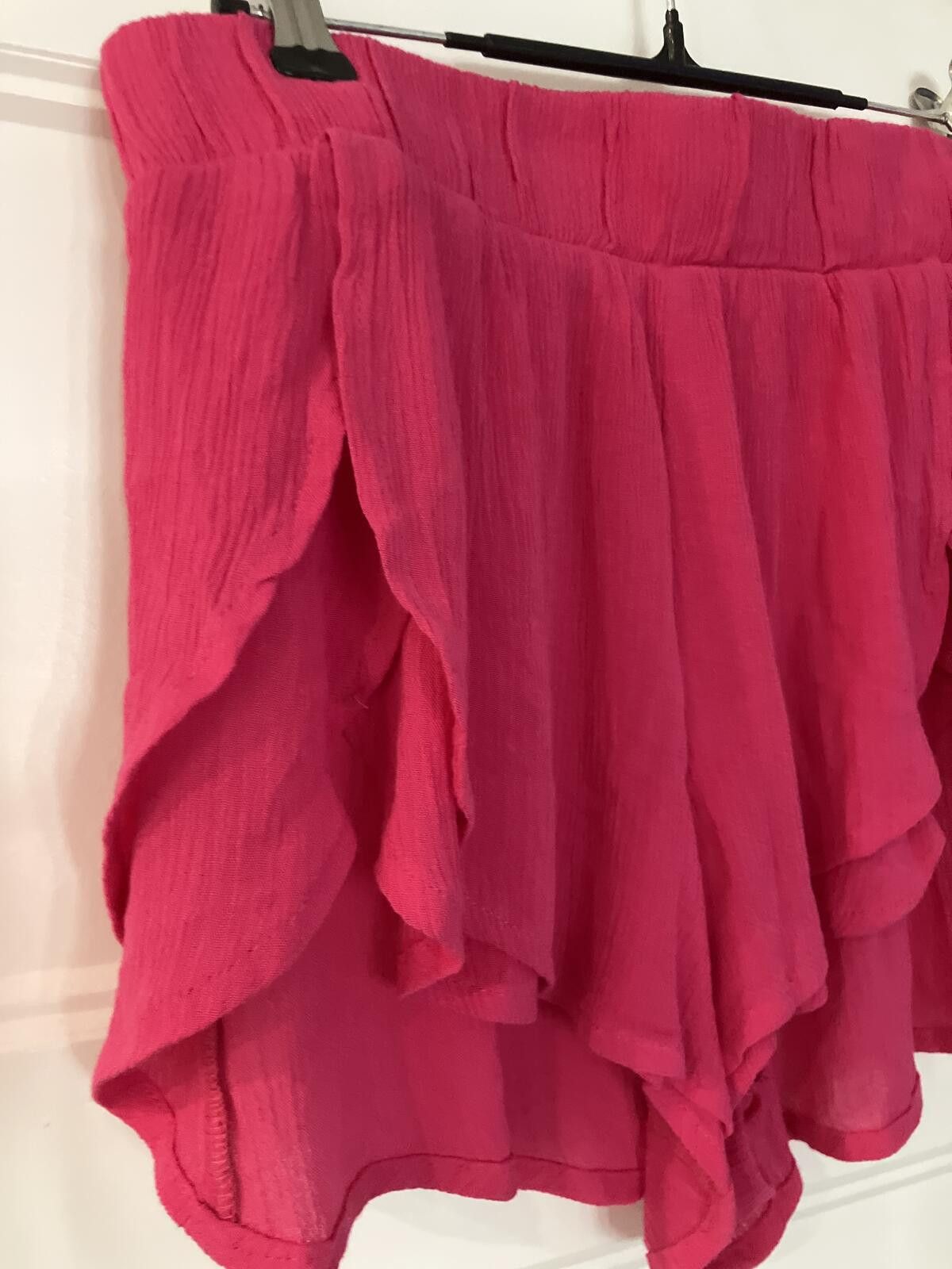 Other NWOT Pink Ruffle Layered Shorts Size 32" / US 10 / IT 46 - 2 Thumbnail