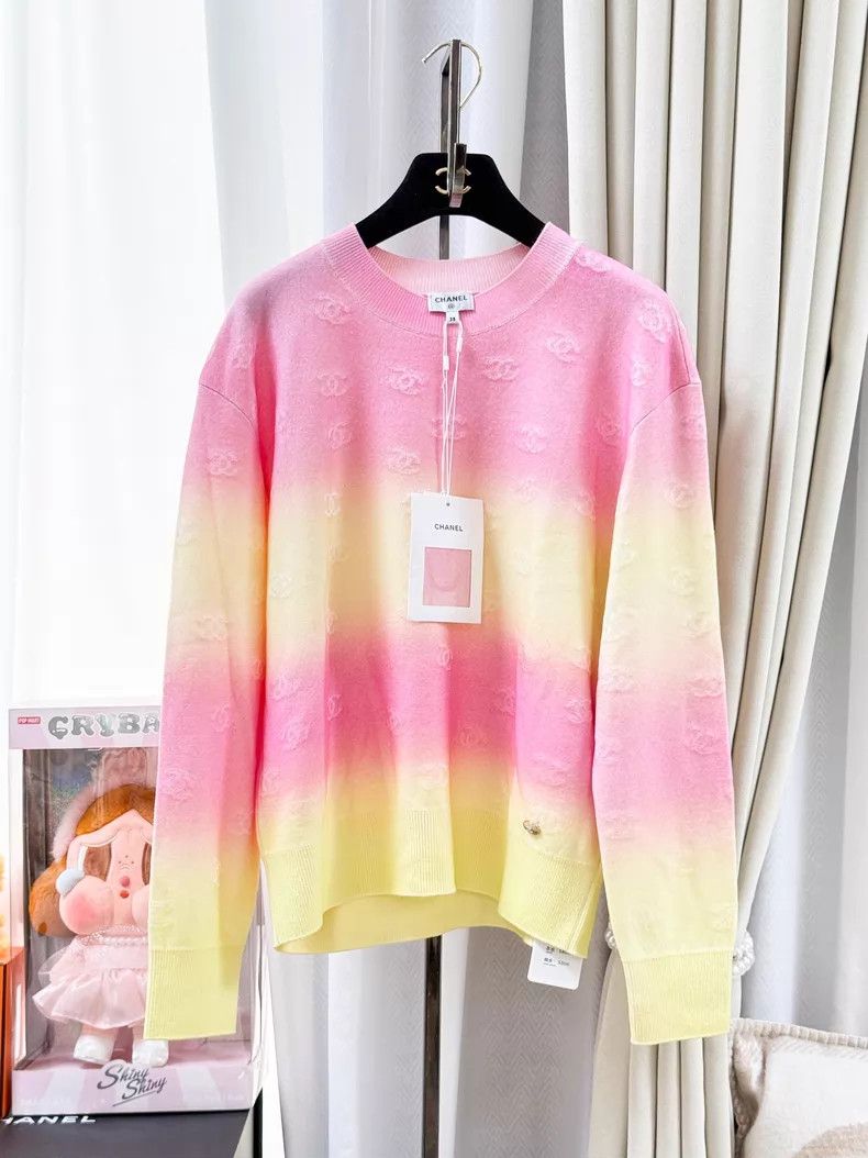 Chanel Chanel Yellow gradient dark pattern double c full print lo Size XS / US 0-2 / IT 36-38 - 1 Thumbnail