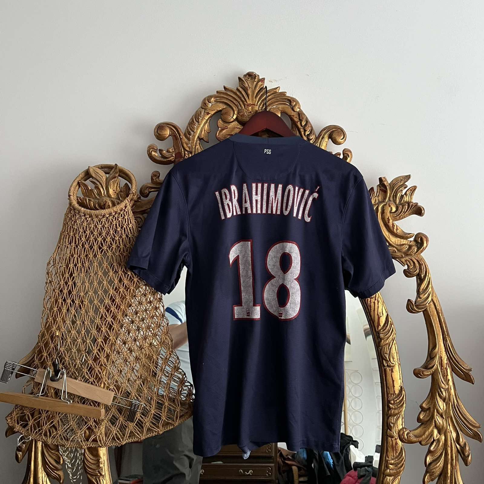 Nike IBRAHIMOVIC NIKE PSG SIZE M PARIS SAINT GERMAIN jersey Size US M / EU 48-50 / 2 - 1 Thumbnail