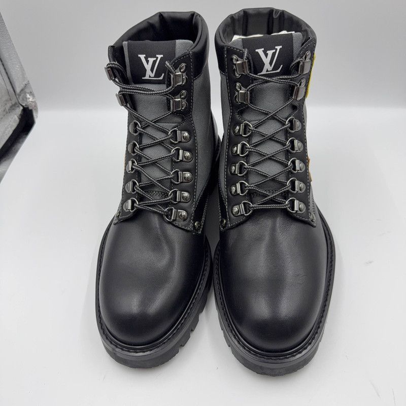 Louis Vuitton Louis Vuitton Black Outdoor Leather Boots -2508 Size US 8 / IT 38 - 2 Thumbnail