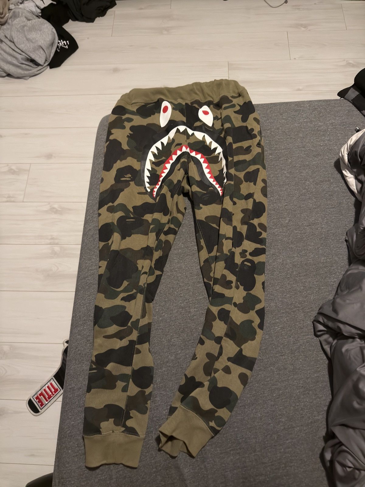 Bape Bape Camo Sweatpants Size US 28 / EU 44 - 1 Thumbnail
