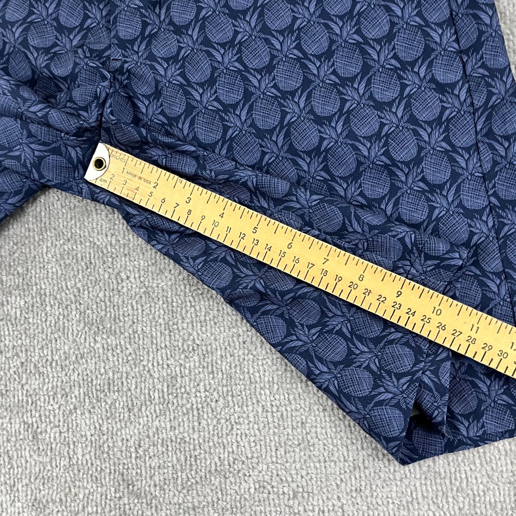 Tommy Bahama Tommy Bahama Shorts Size 30 10" Blue Chino Pineapple Geometric Performance Golf Mens Size US 30 / EU 46 - 6 Thumbnail