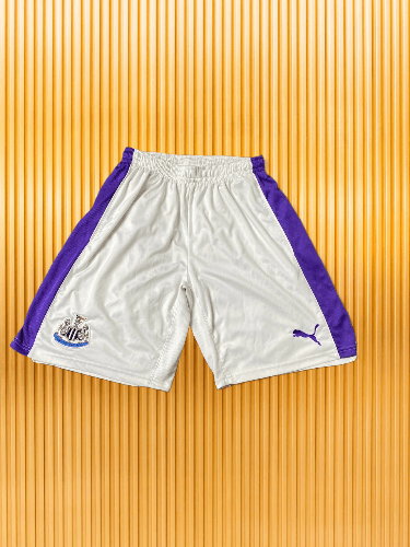 Puma × Vintage Puma vintage white shorts retro big print 90s y2k Size US 32 / EU 48 - 1 Thumbnail
