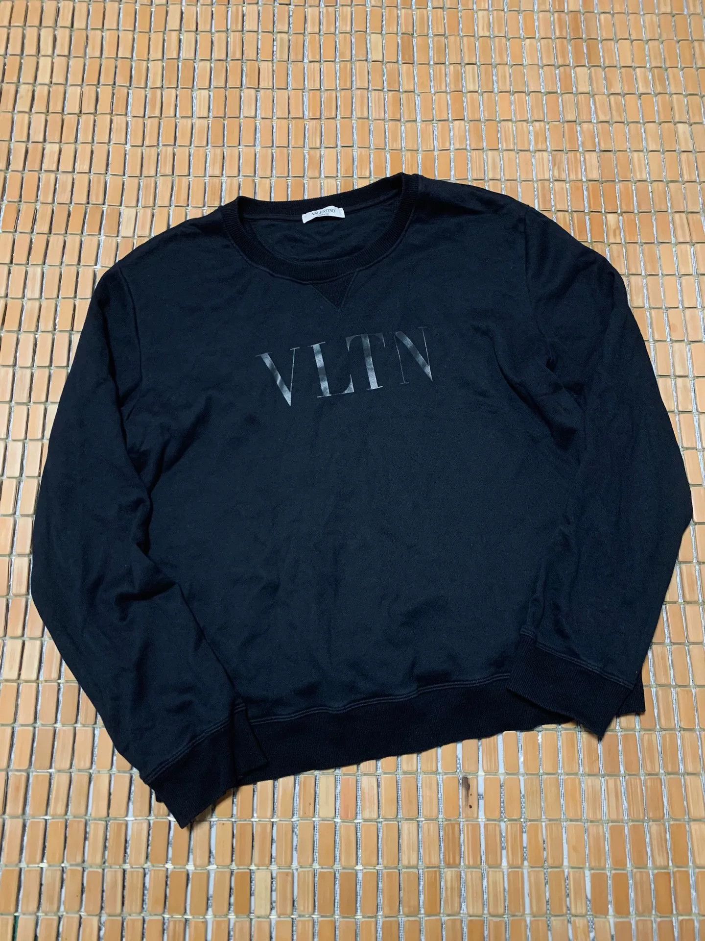 Valentino Valentino VLTN Logo Print Sweatshirt Size US M / EU 48-50 / 2 - 1 Thumbnail