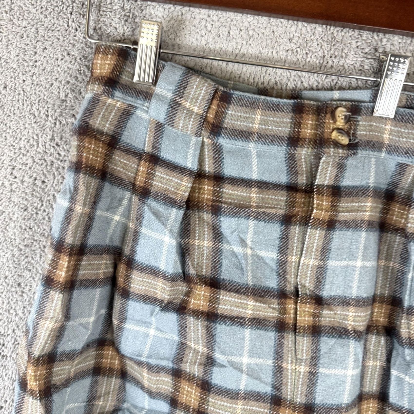 Vintage VINTAGE Cambridge Dry Goods Shorts Womens 10 Blue Plaid Wool Bermuda Pleated Size 32" / US 10 / IT 46 - 4 Thumbnail