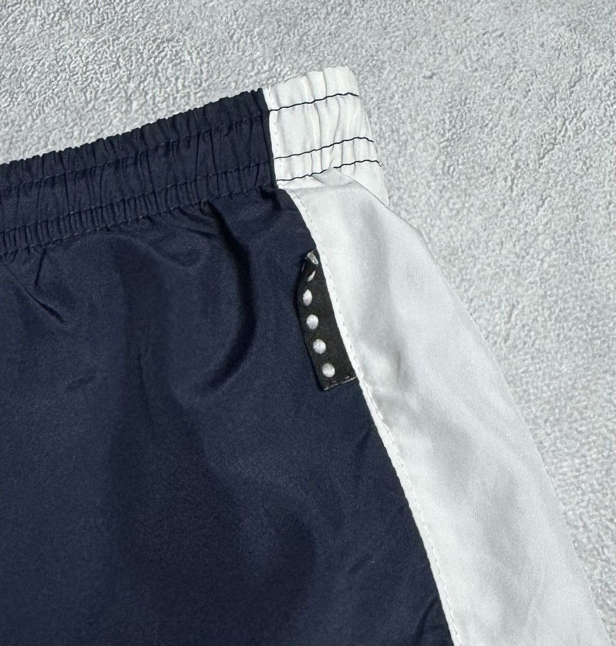Nike Nike Vintage Running Shorts Size US 30 / EU 46 - 6 Thumbnail