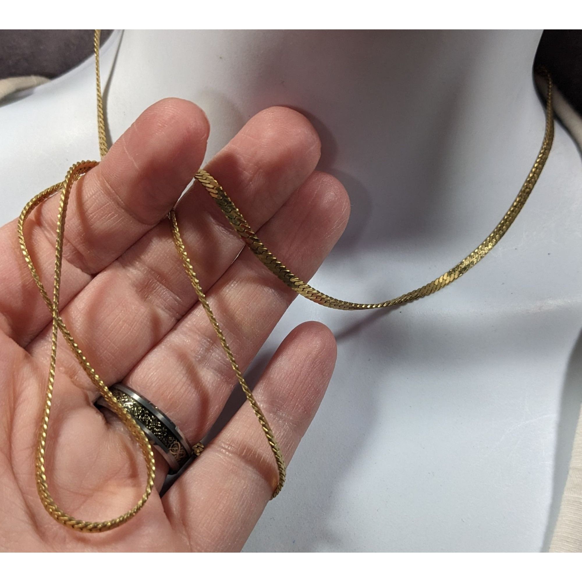 Other Simple Elegant Gold Tone Flat Chain Necklace Size ONE SIZE - 2 Thumbnail