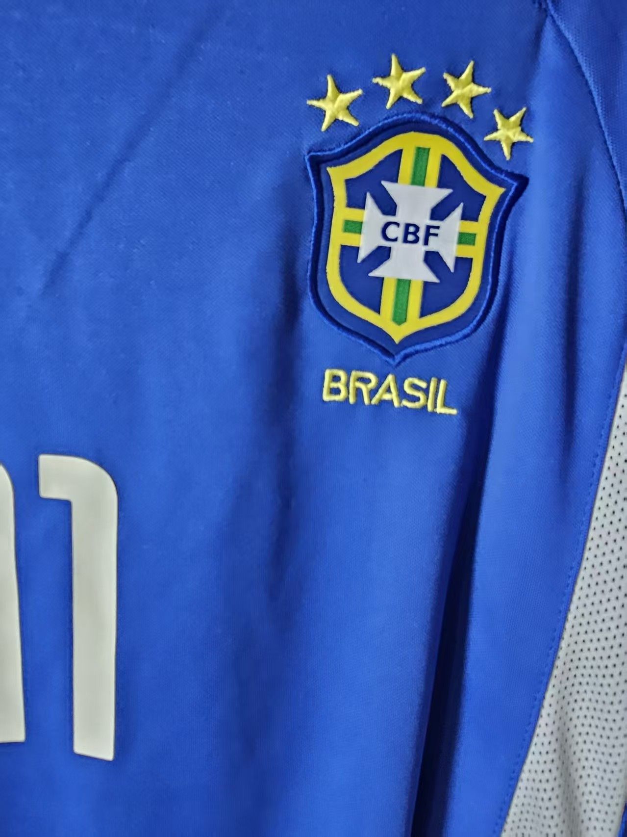 Other Ronaldinho Jersey 2002 Brazil Blue Size US S / EU 44-46 / 1 - 4 Thumbnail