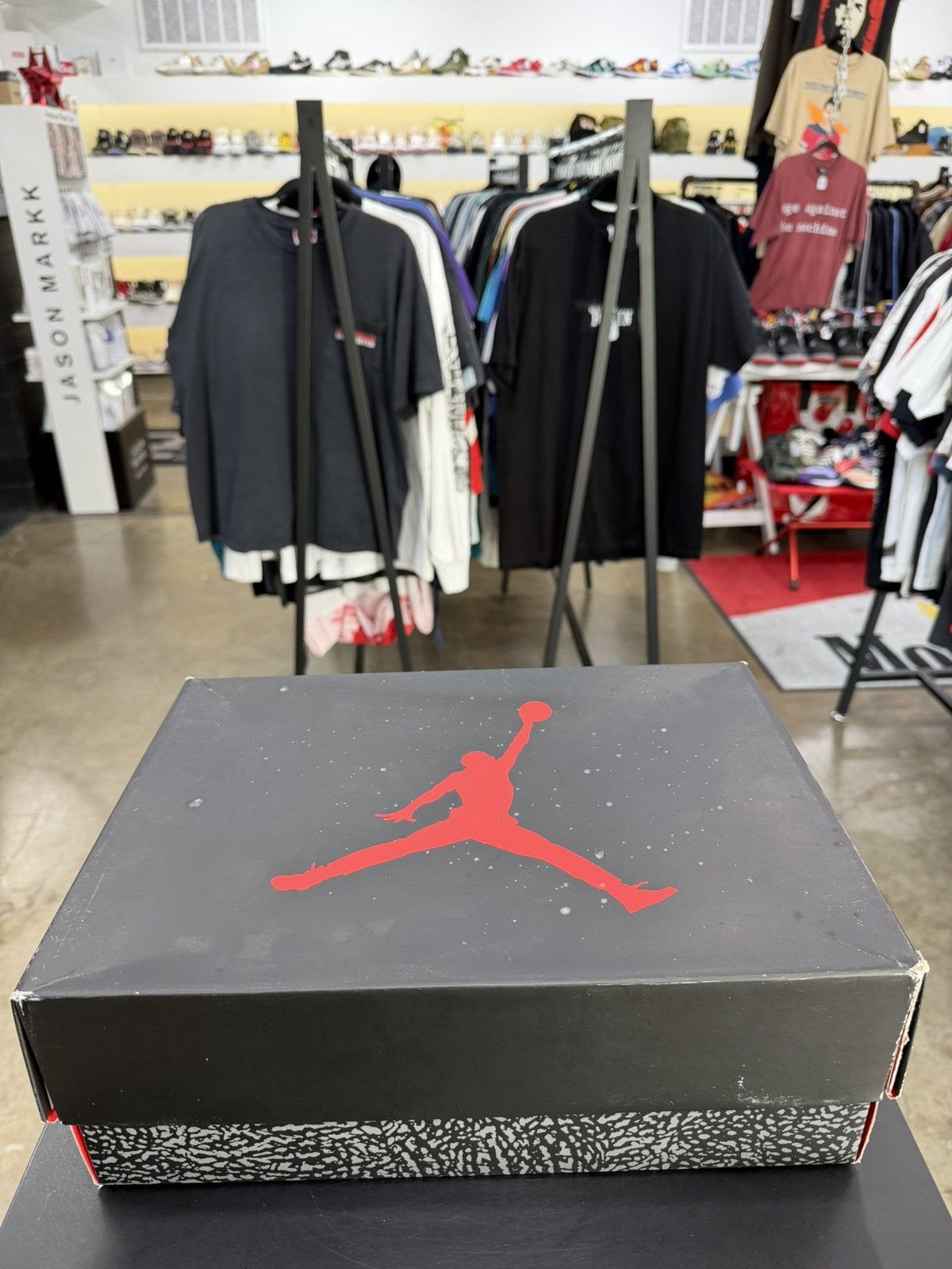 Jordan Brand Air Jordan 3 Black Cement Size 10 (2024) Size US 10 / EU 43 - 14 Thumbnail